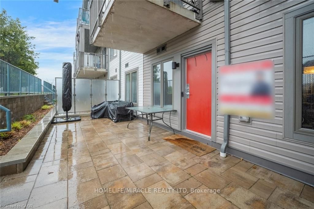 2635 William Jackson Drive 705, Pickering, ON L1X 0L4 photo 2