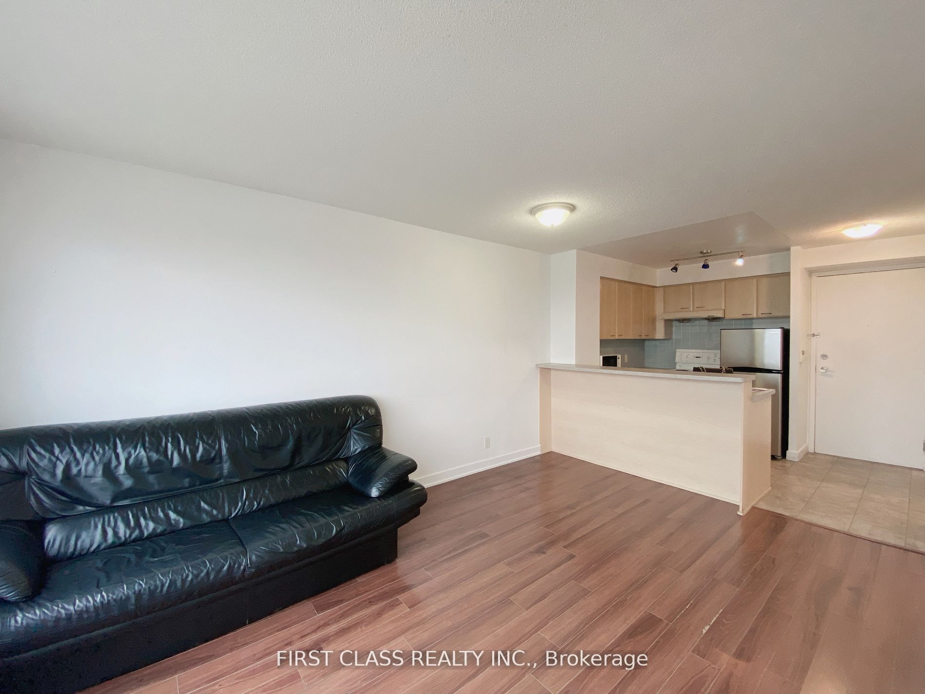 36 Lee Centre Drive 3006, Toronto, ON M1H 3K2 photo 4
