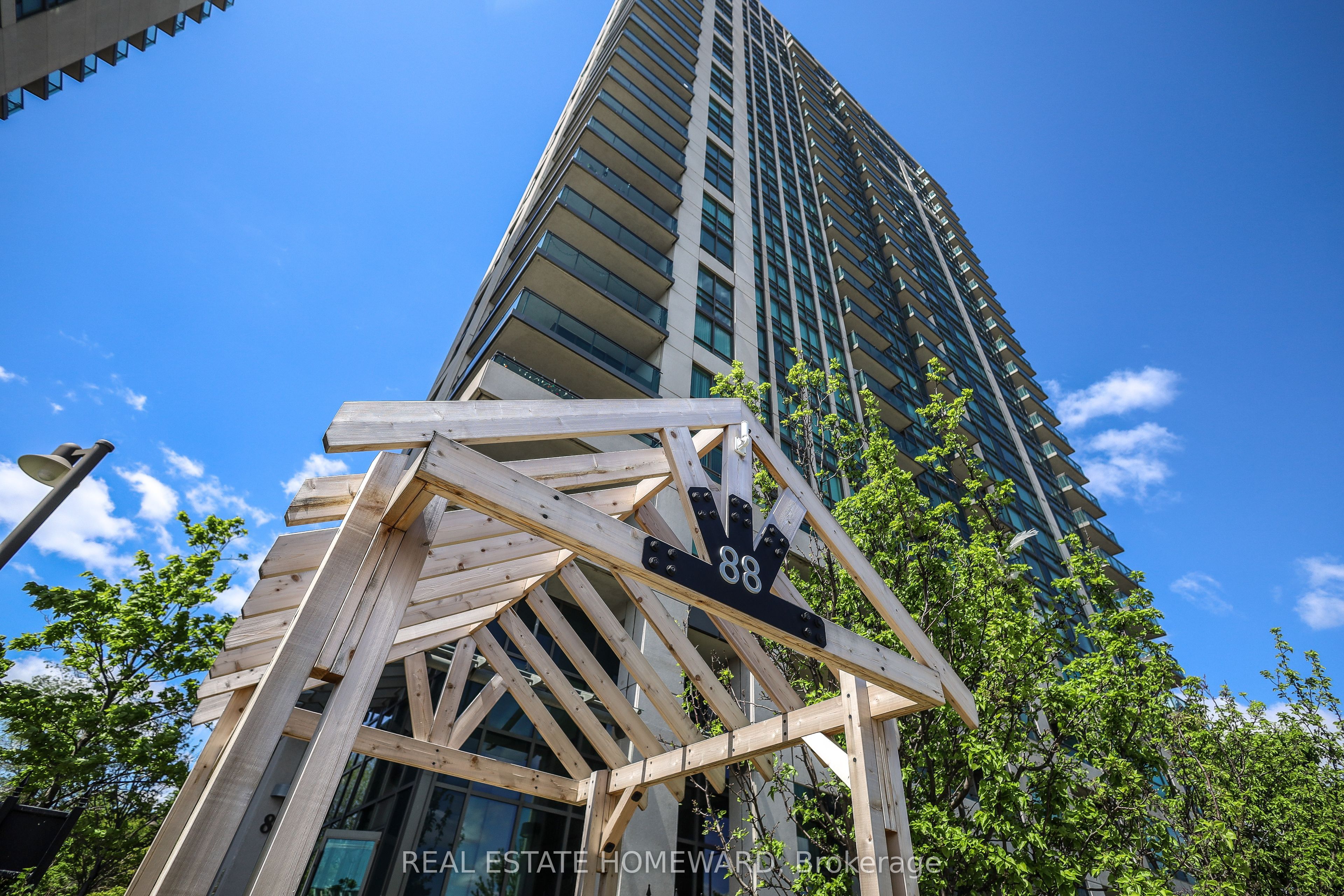 88 Grangeway Avenue 805, Toronto, ON M1H 0A2