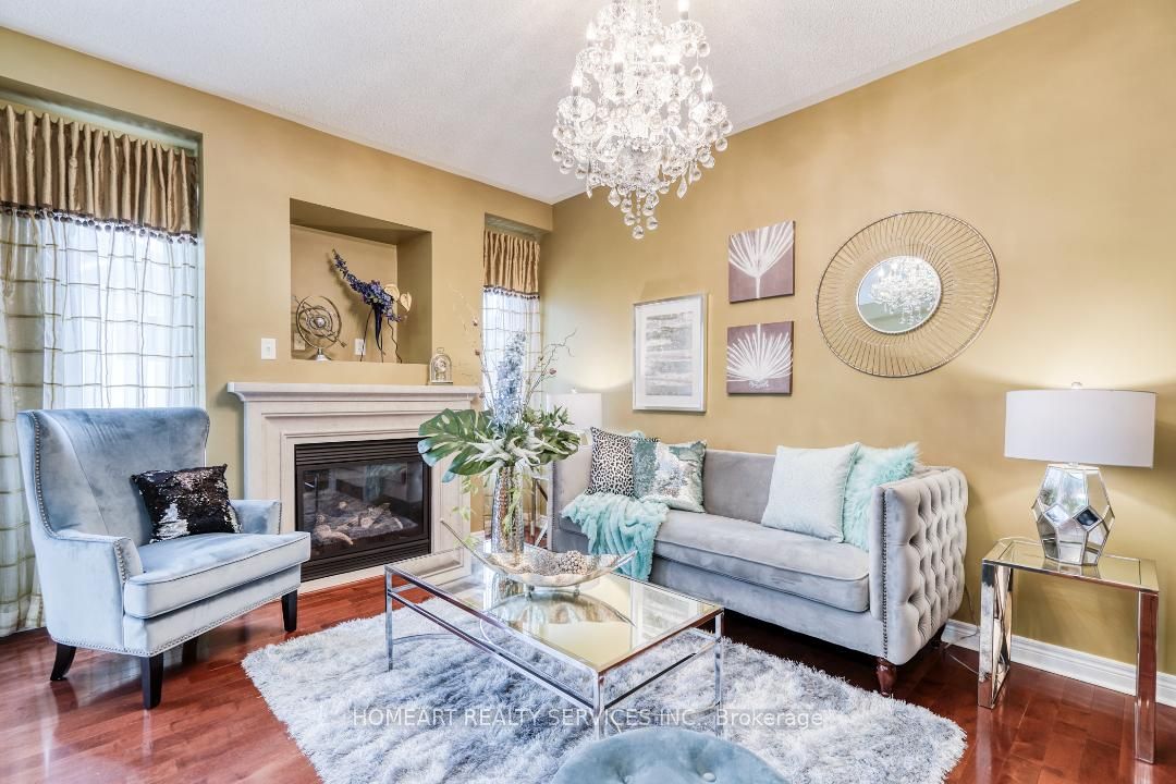 35 Munford Crescent, Toronto, ON M4B 1B9 photo 2