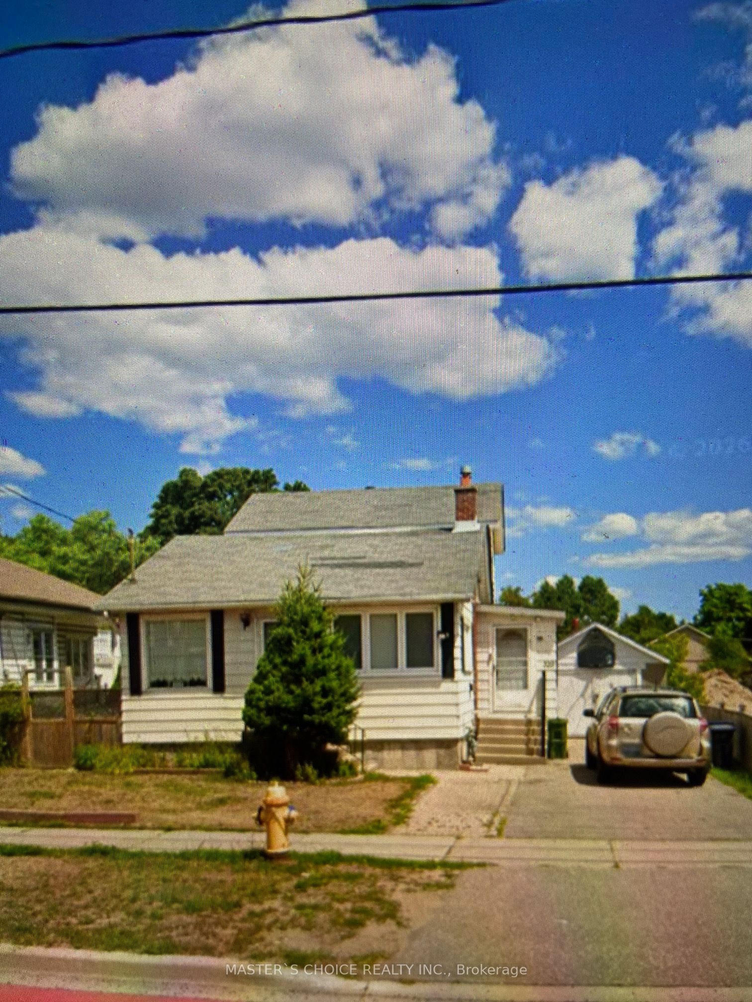 329 Morningside Avenue, Toronto, ON M1E 3G2