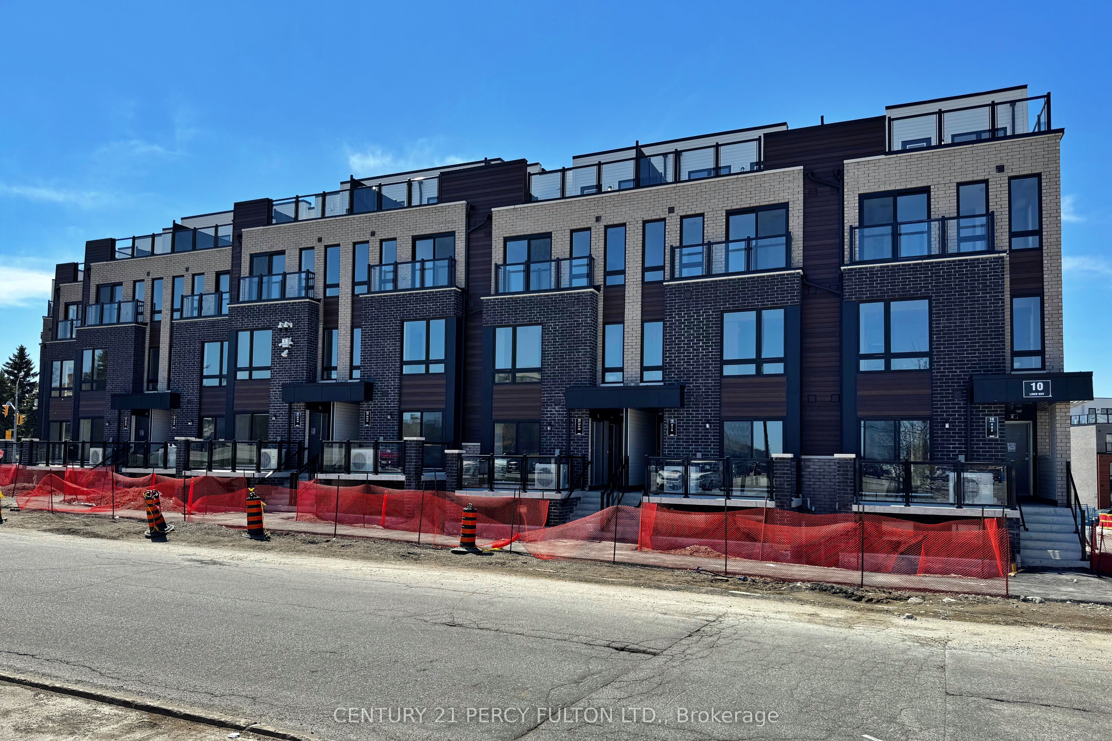10 Liben Way E 15, Toronto, ON M1B 0E8 photo 2