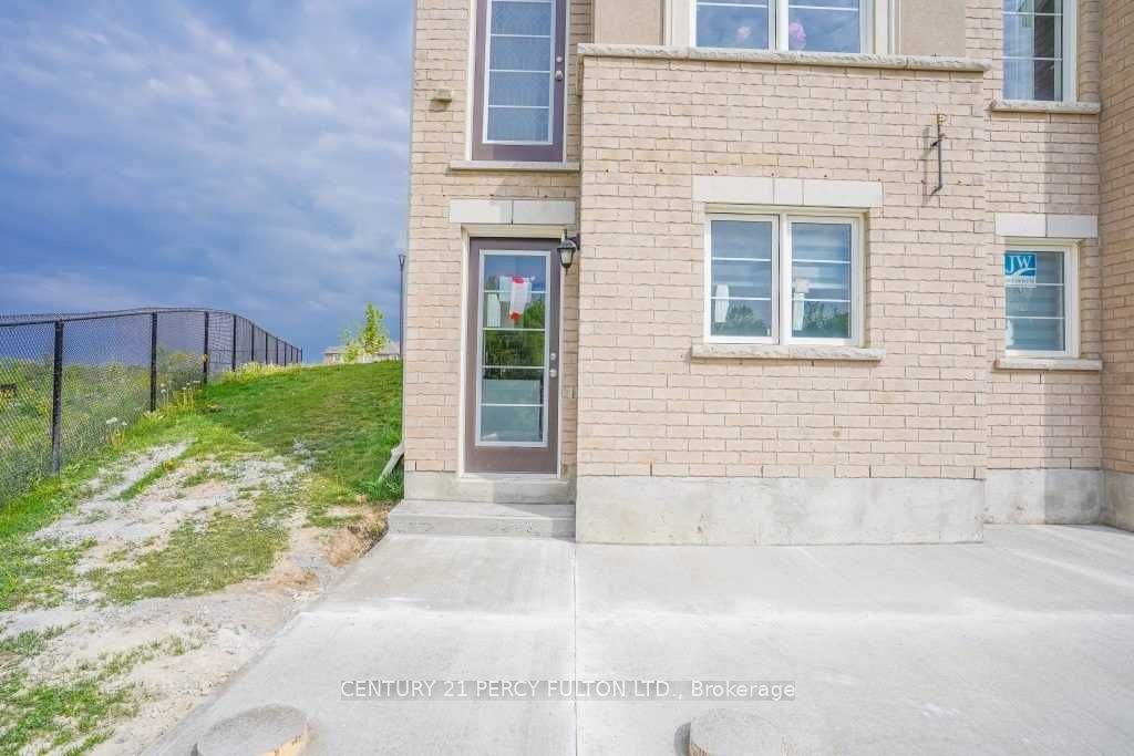 1040 Foxtail Crescent Bsmt, Pickering, ON L1X 0E7 photo 5