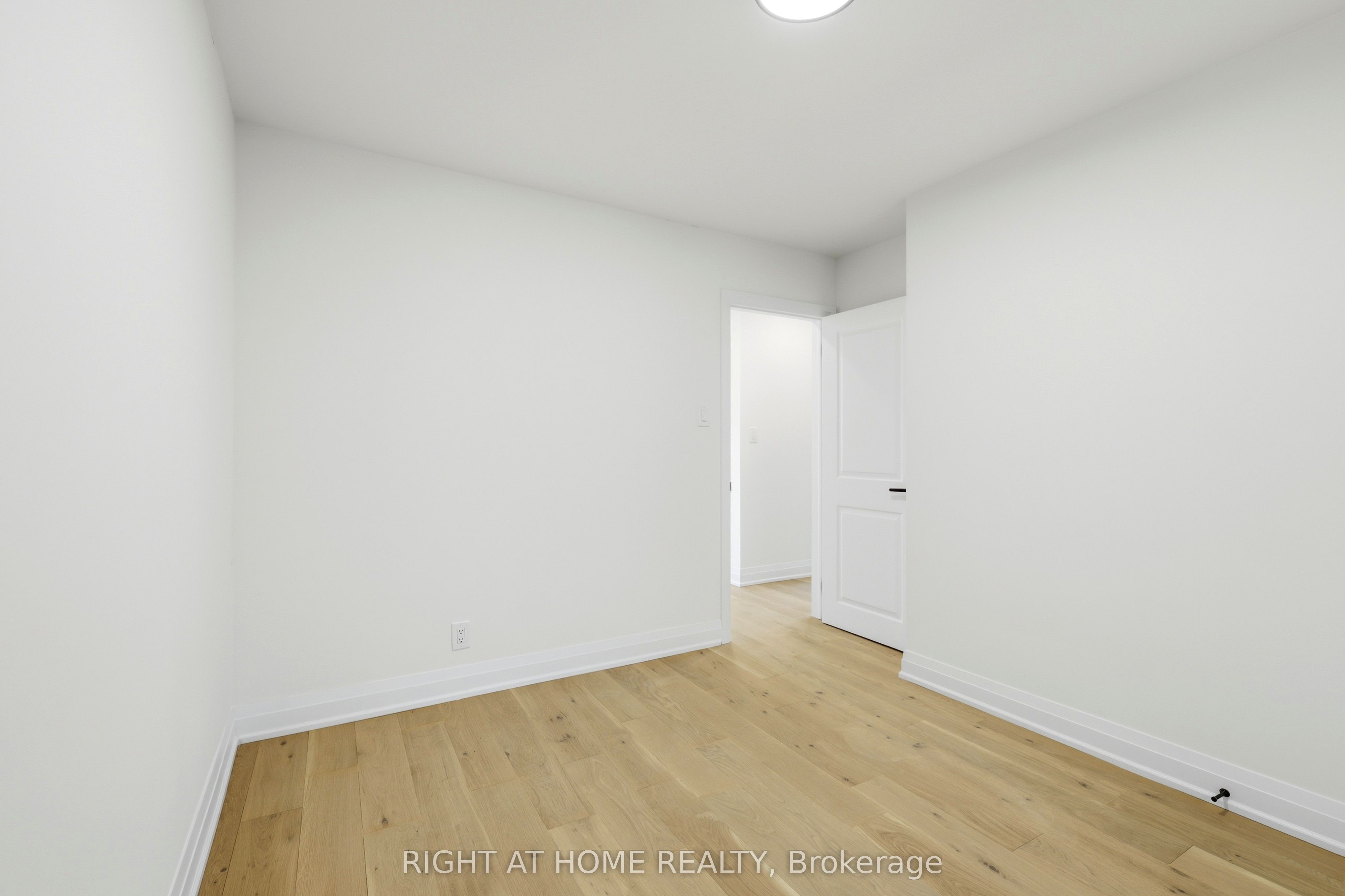 36 Vauxhall Drive, Toronto, ON M1P 1P7 photo 3