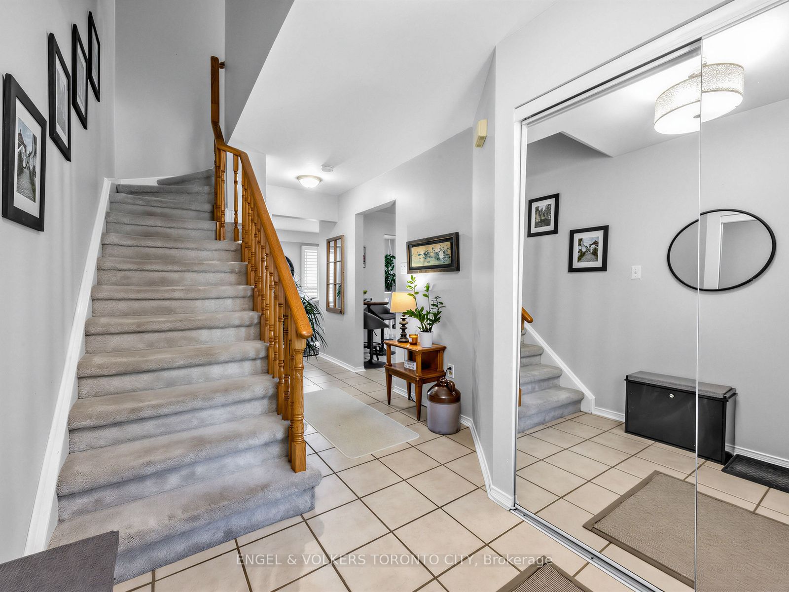 15 Fulton Crescent, Whitby, ON L1R 2C8 photo 4