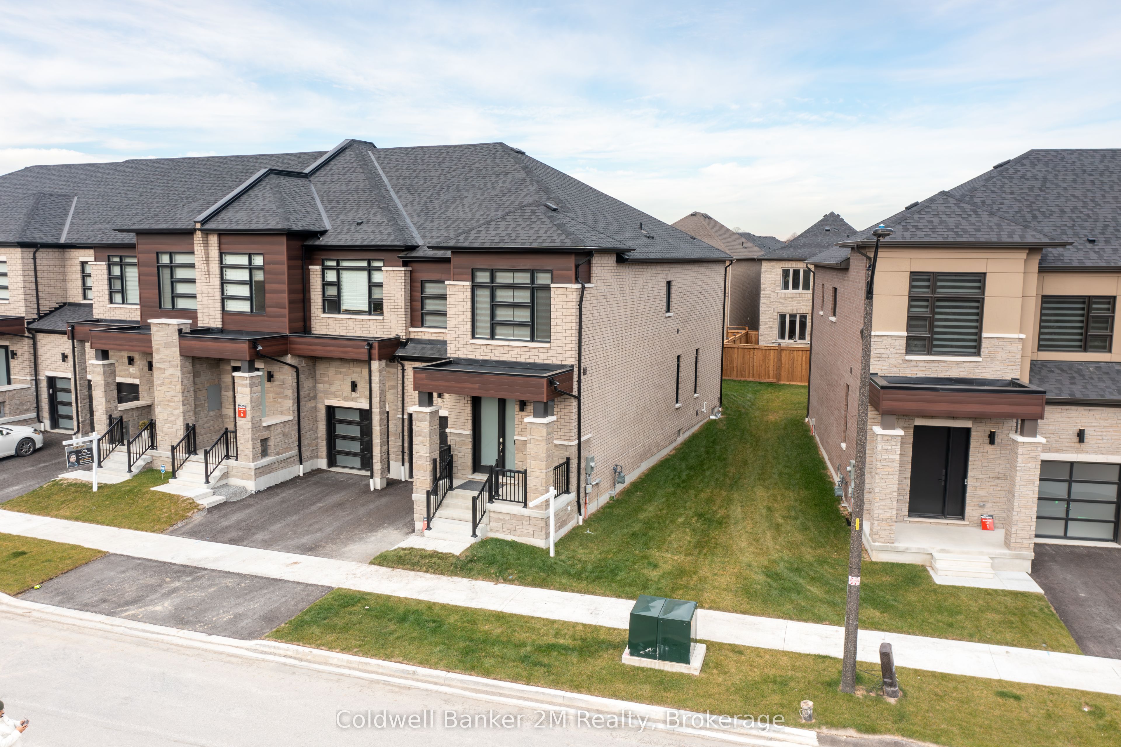 136 Ogston Crescent, Whitby, ON L1P 0H3