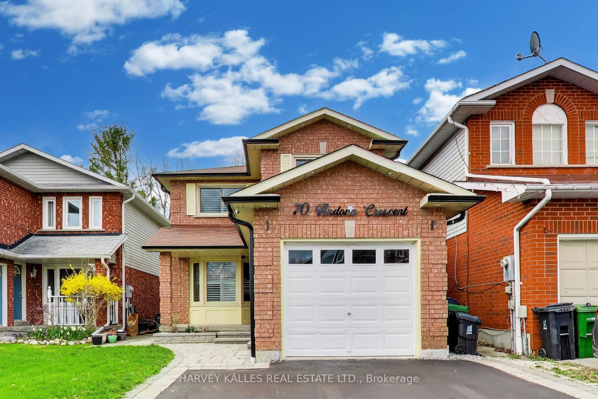 70 Andona Crescent, Toronto, ON M1C 5A3