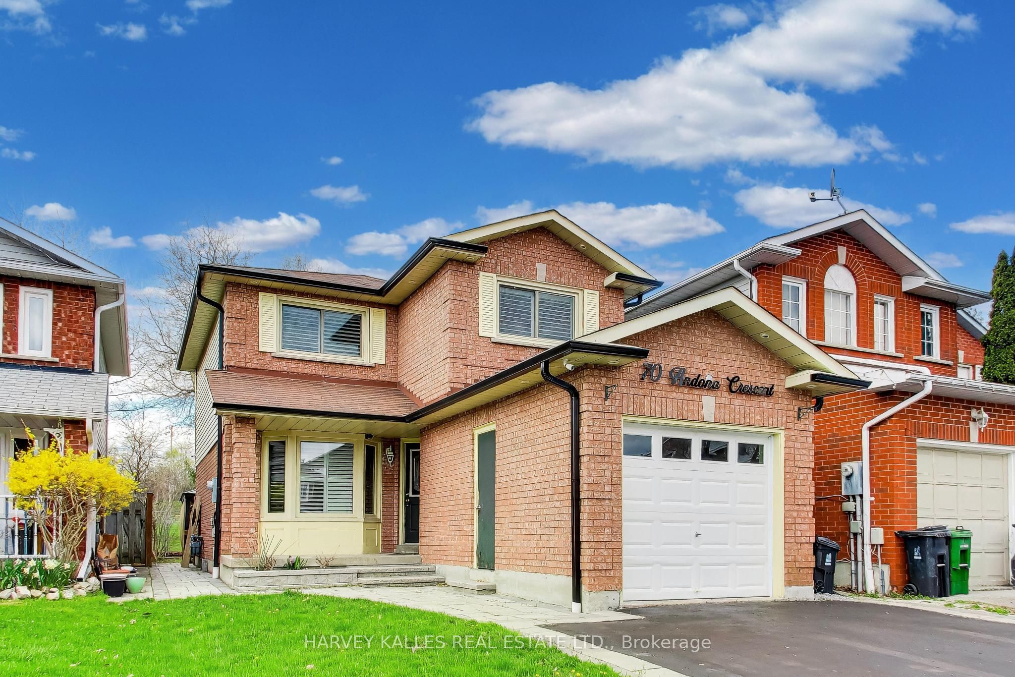 70 Andona Crescent, Toronto, ON M1C 5A3 photo 3