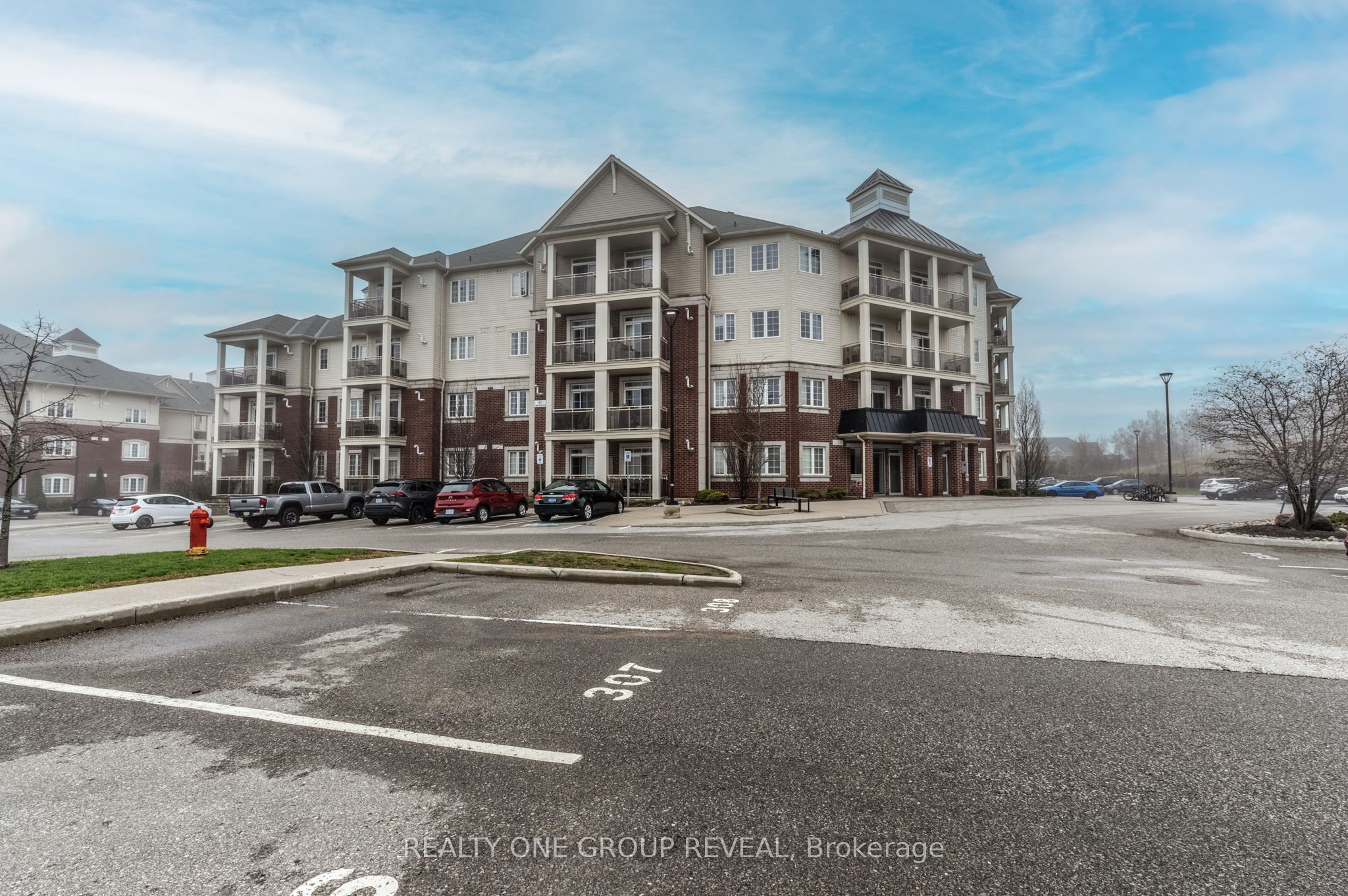 80 Aspen Springs Drive 210, Clarington, ON L1C 0V4