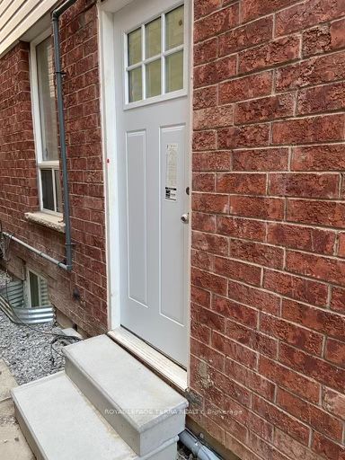 44 Howling Crescent Basement, Ajax, ON L1S 7N8