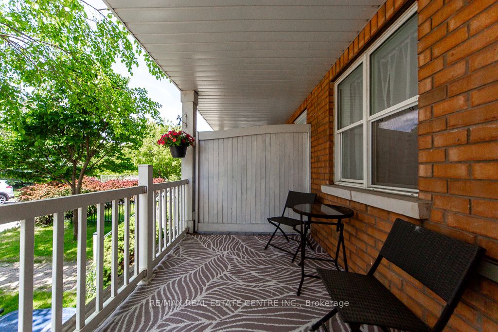 123 Enderby Road, Toronto, ON M4E 3W5 photo 2
