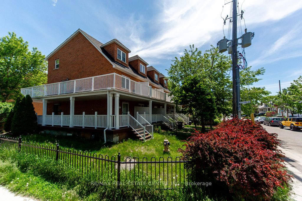 123 Enderby Road, Toronto, ON M4E 3W5 photo 3
