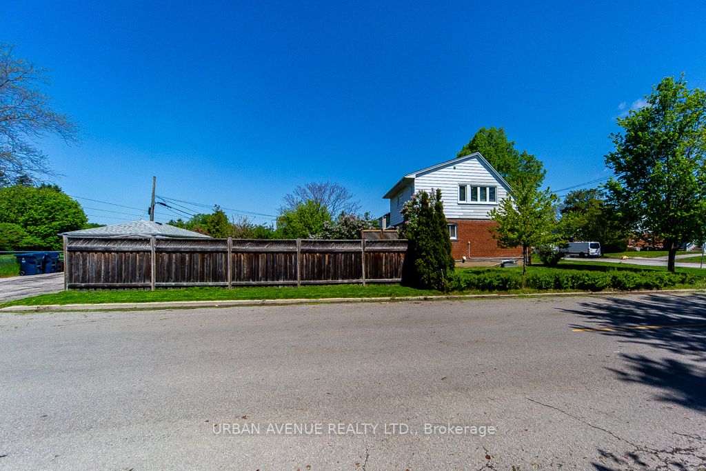 136 Tower Drive, Toronto, ON M1R 3P5 photo 4