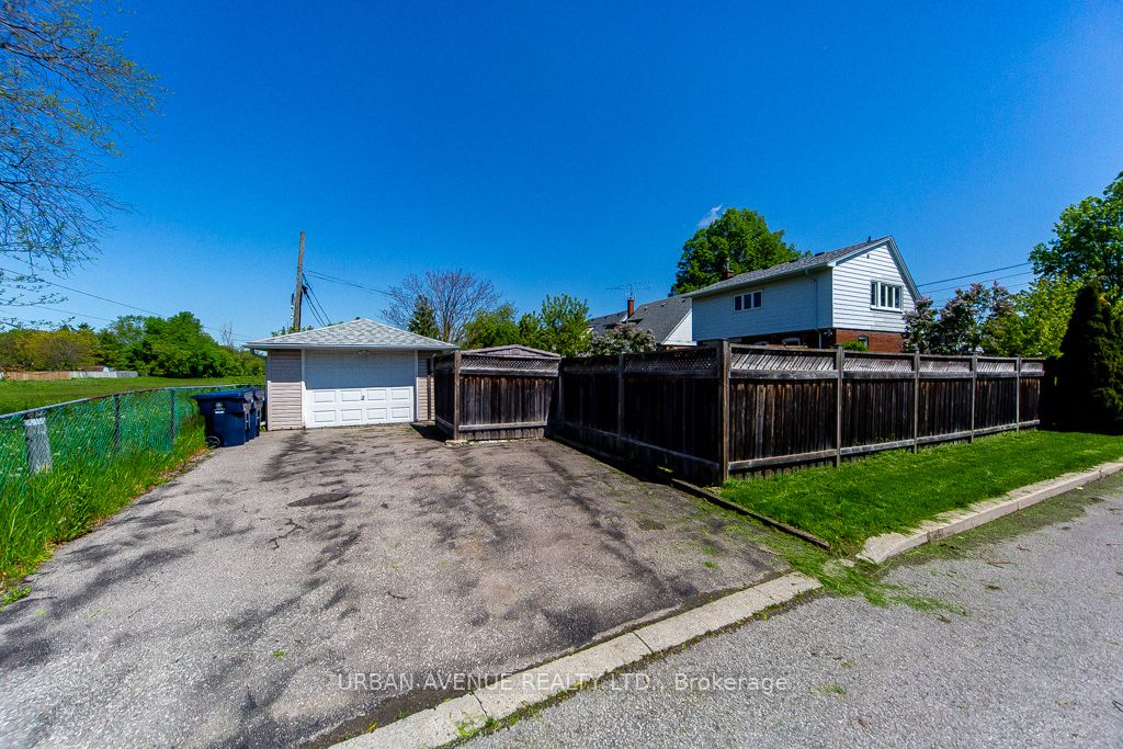 136 Tower Drive, Toronto, ON M1R 3P5 photo 5