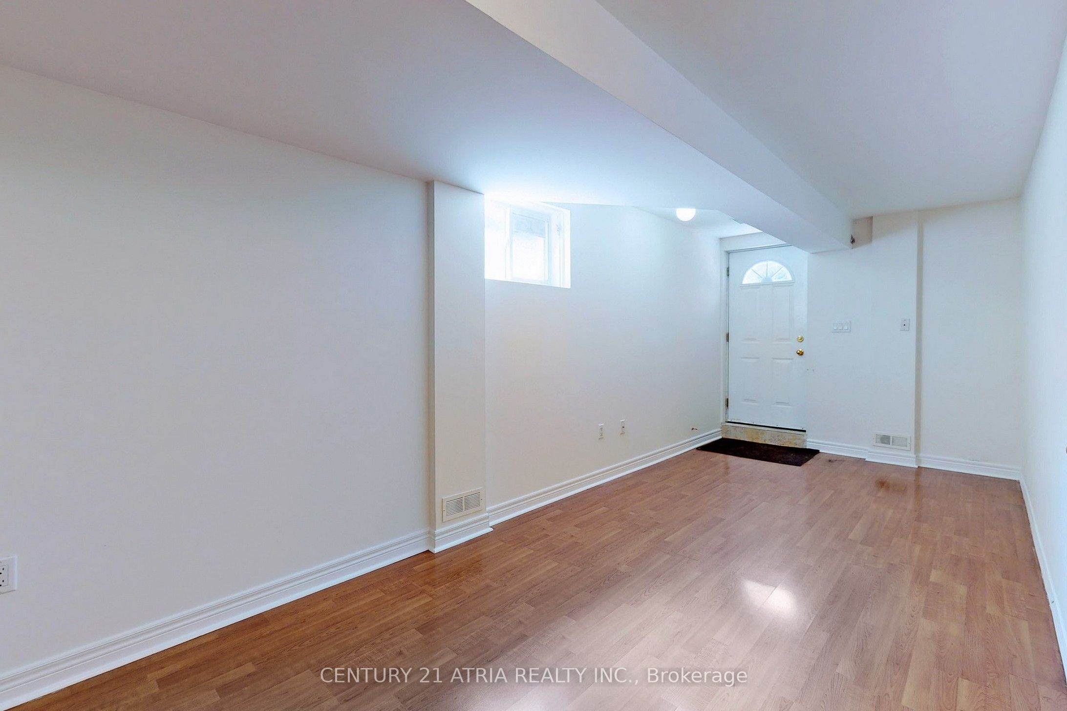 26 Aylesworth Avenue basement, Toronto, ON M1N 2J5 photo 3