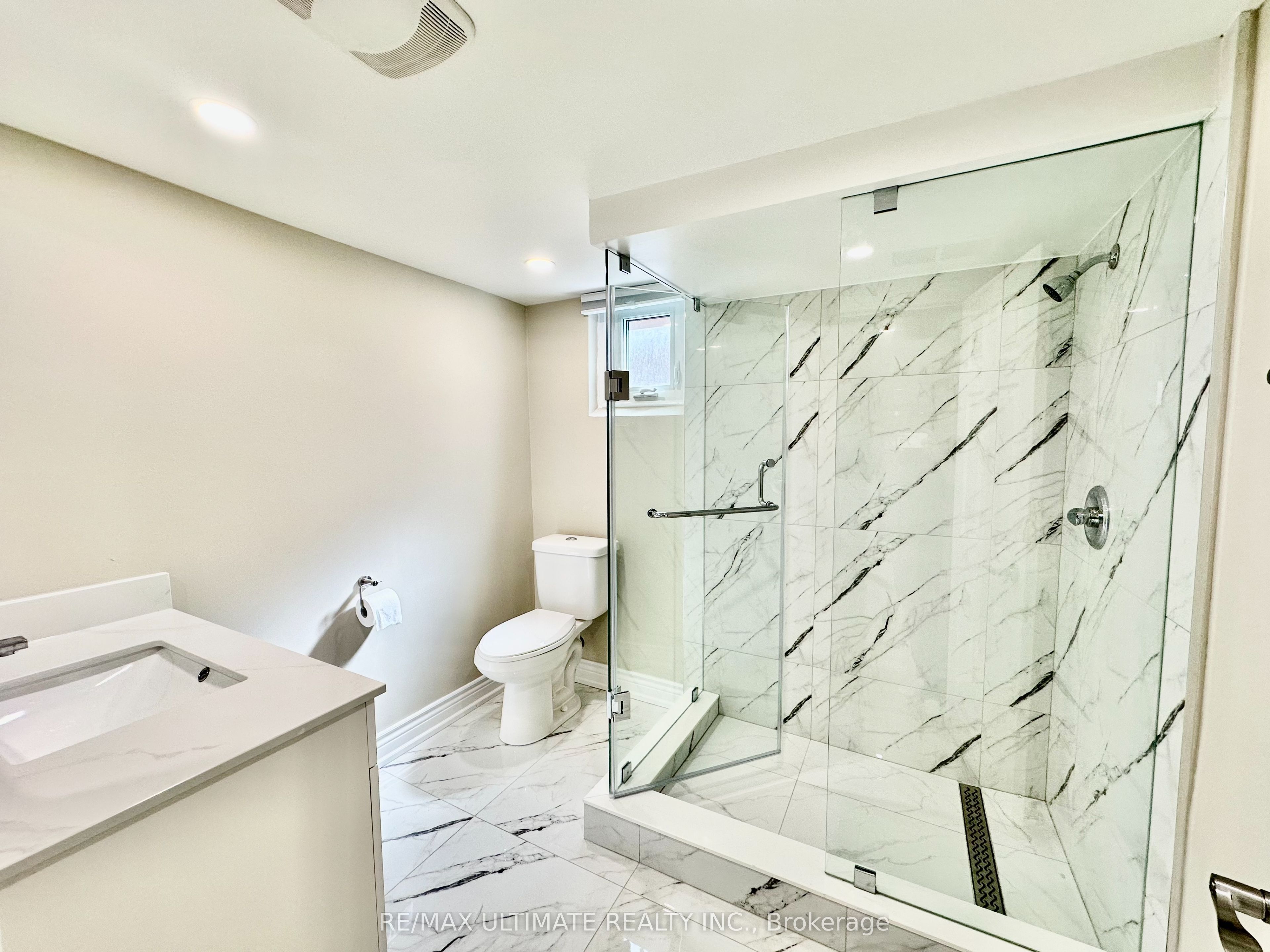 225 Ferris Road BSMT, Toronto, ON M4B 1H2 photo 5