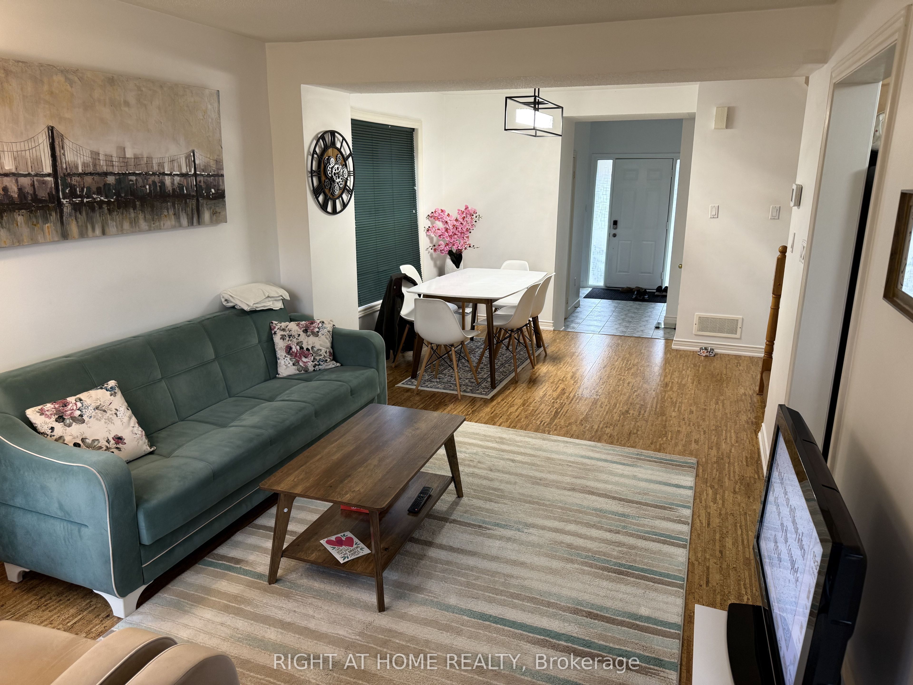 2800 Courtice Road 103, Clarington, ON L1E 2M6 photo 3