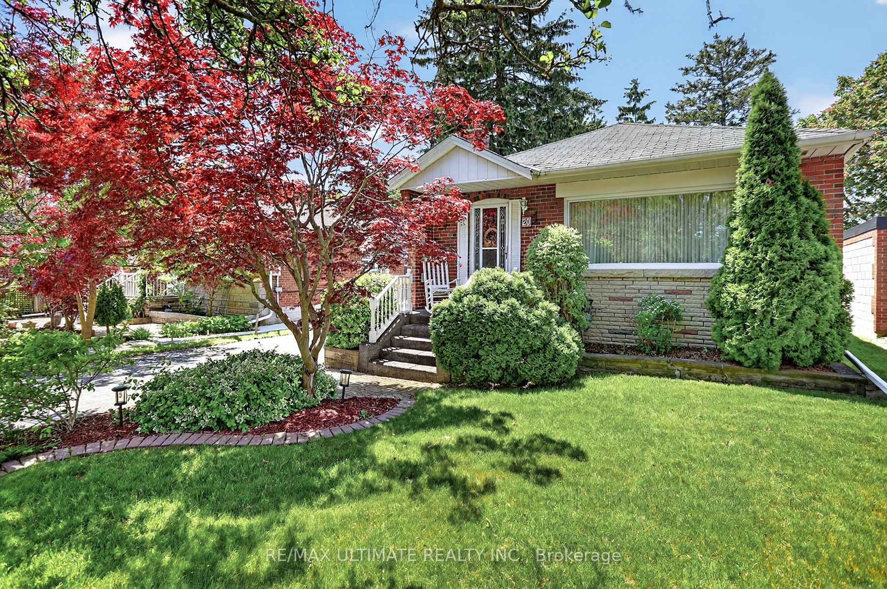 20 Corinne Crescent, Toronto, ON M1K 2Y8