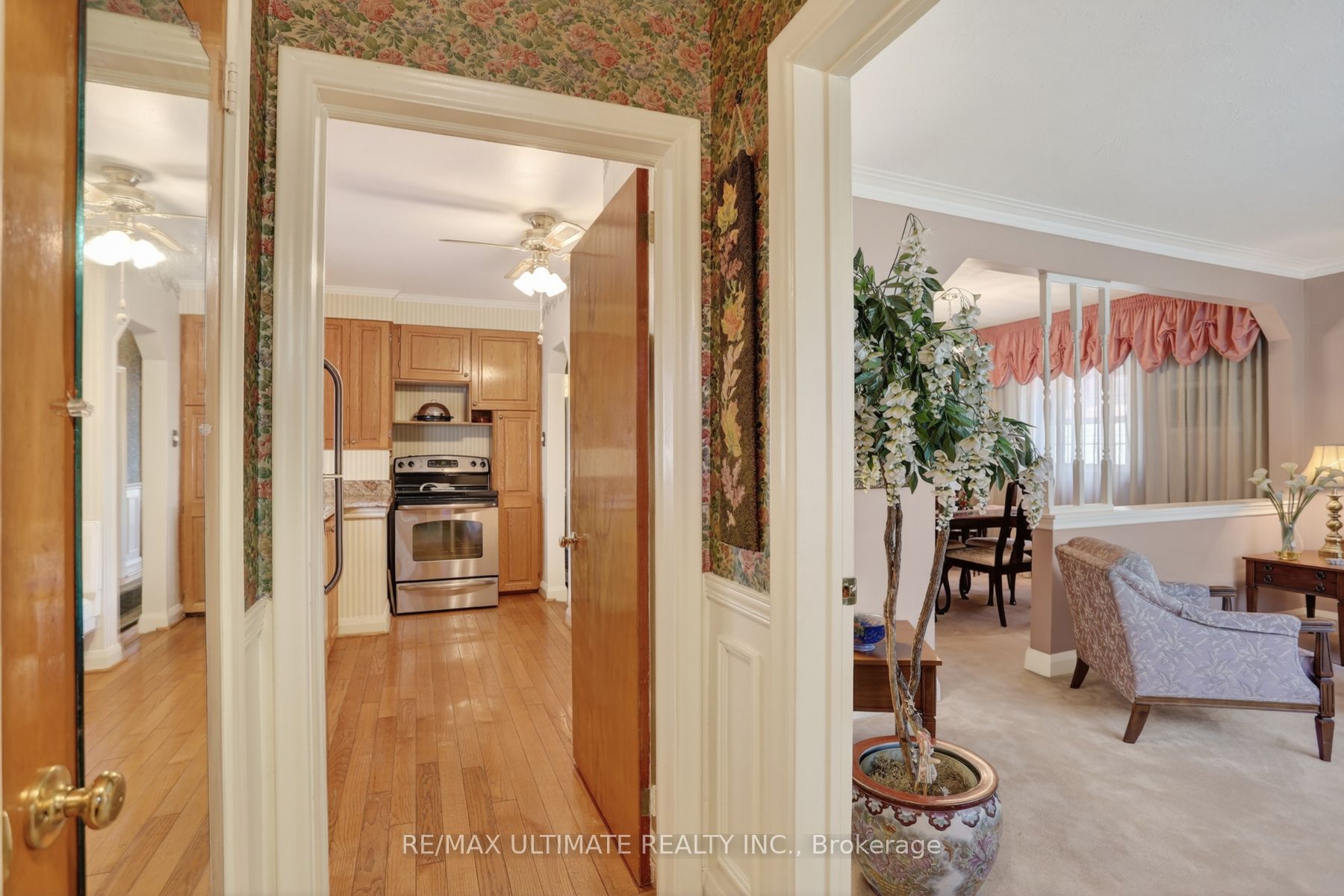 20 Corinne Crescent, Toronto, ON M1K 2Y8 photo 5