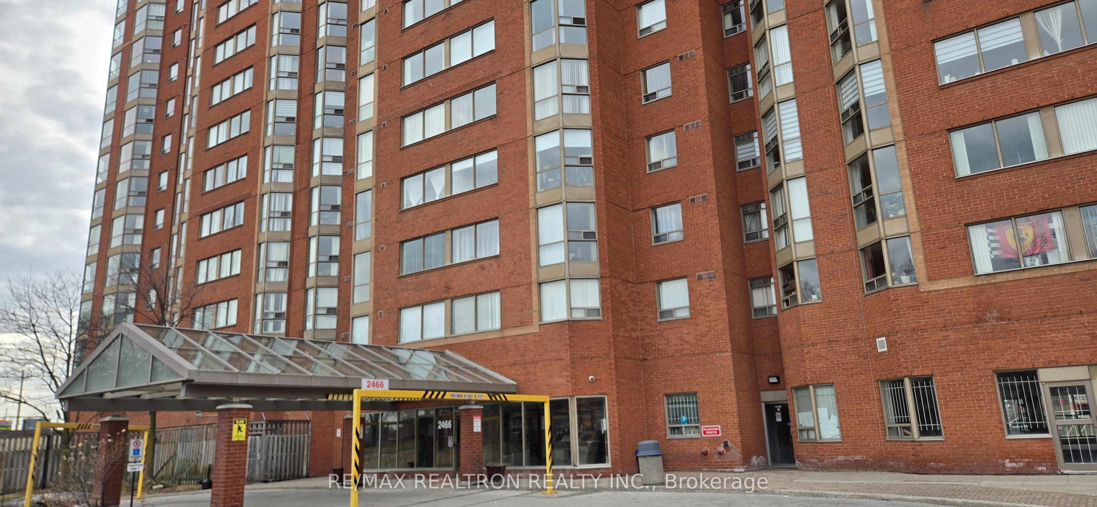 2466 Eglinton Avenue E 806, Toronto, ON M1K 5J8