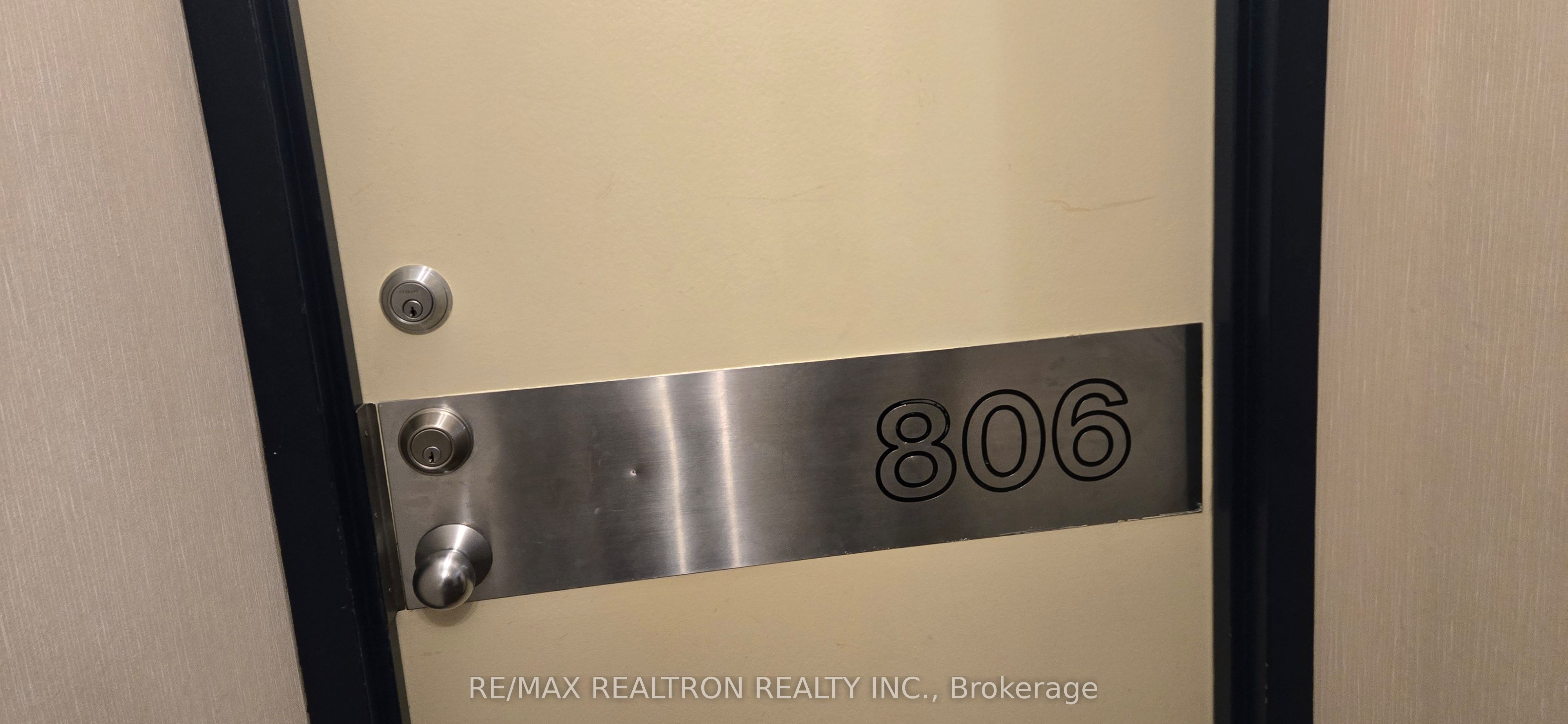 2466 Eglinton Avenue E 806, Toronto, ON M1K 5J8 photo 2