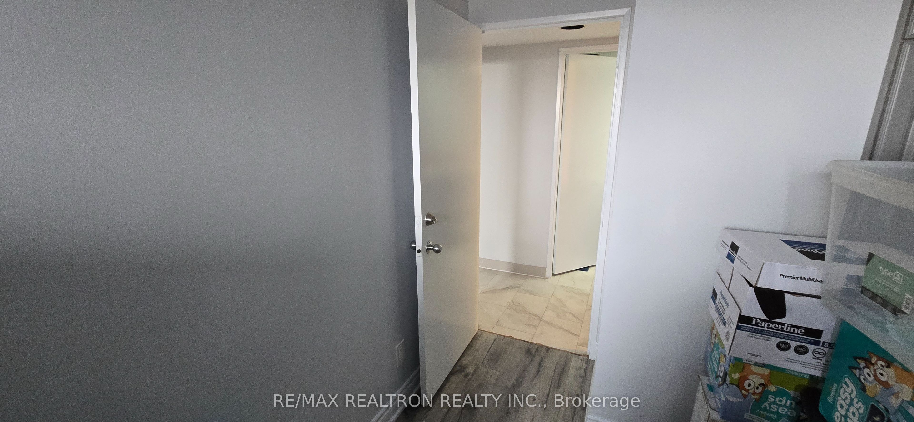 2466 Eglinton Avenue E 806, Toronto, ON M1K 5J8 photo 4