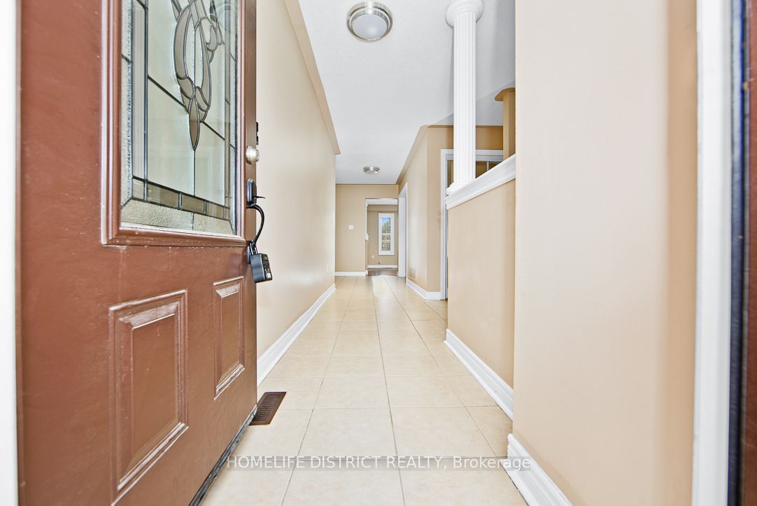 47 Ball Crescent, Whitby, ON L1P 1W5 photo 3