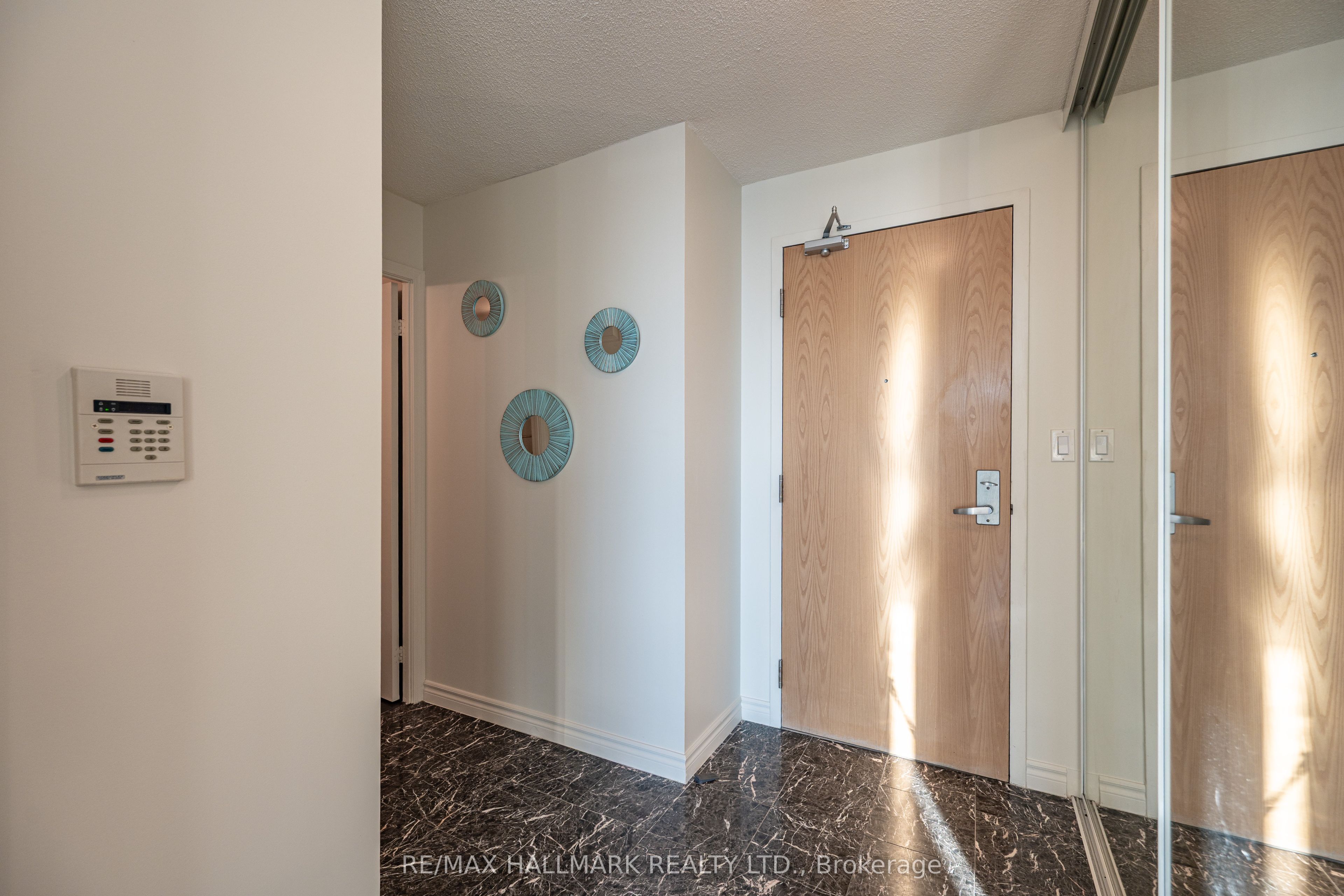 88 Grangeway Avenue 1705, Toronto, ON M1H 0A2 photo 5