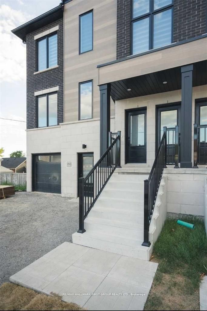 180 Prince Street W 1, Oshawa, ON L1G 4E6 photo 4