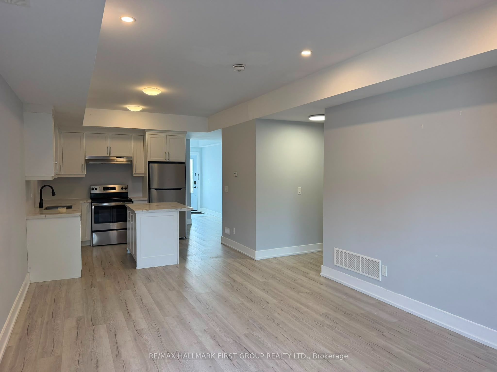 180 Prince Street W 1, Oshawa, ON L1G 4E6 photo 5