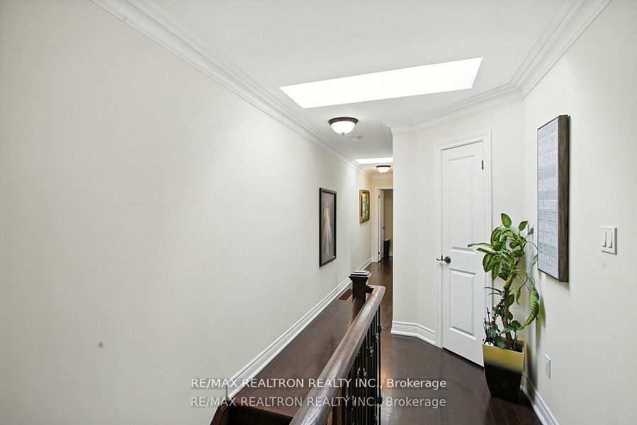 21A Claremore Avenue, Toronto, ON M1N 3R7 photo 4