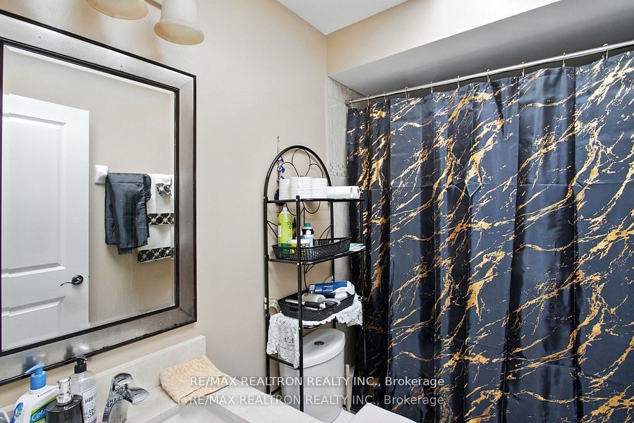 21A Claremore Avenue, Toronto, ON M1N 3R7 photo 5