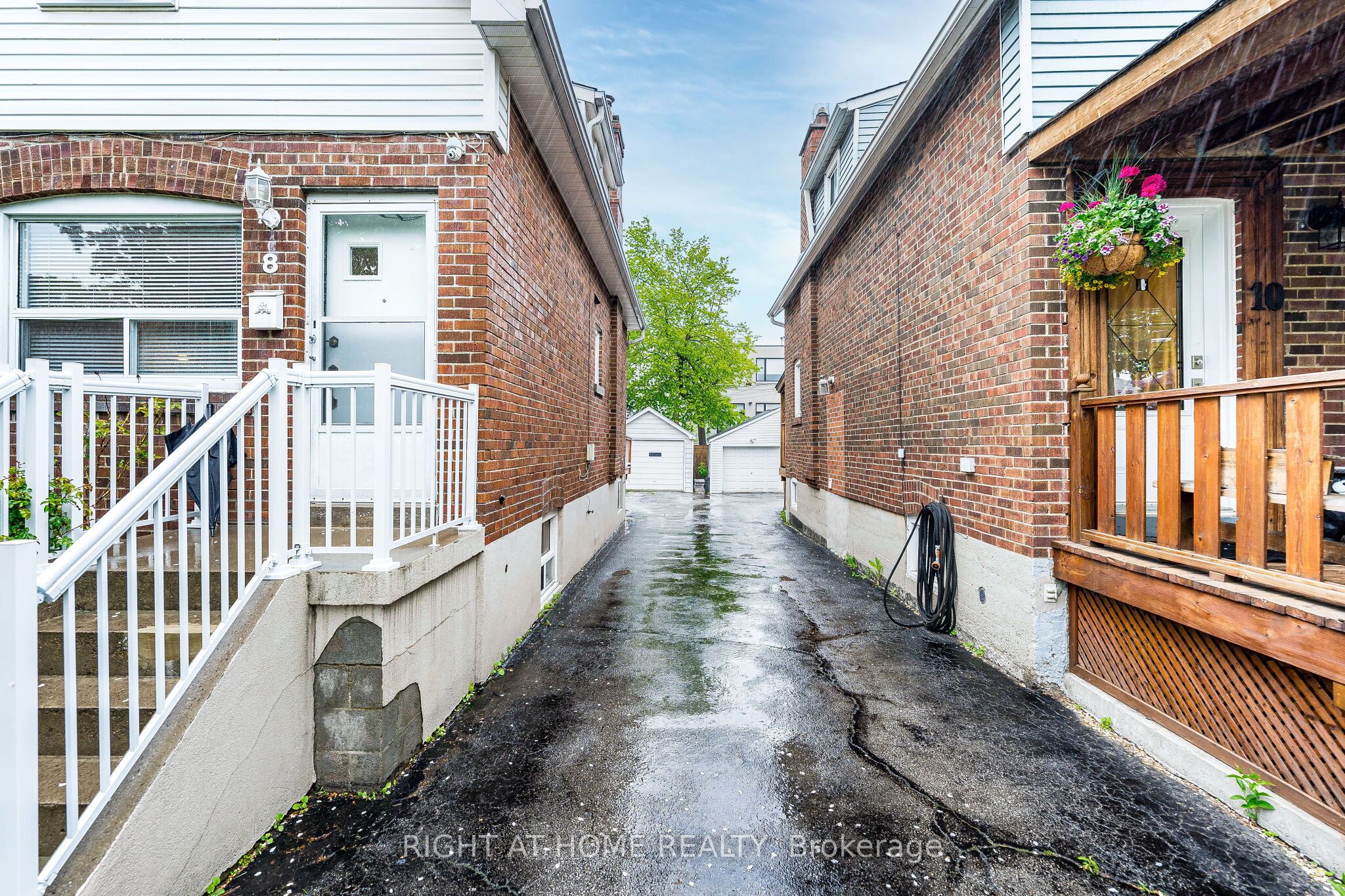 8 Savoy Avenue, Toronto, ON M8W 3X6 photo 5