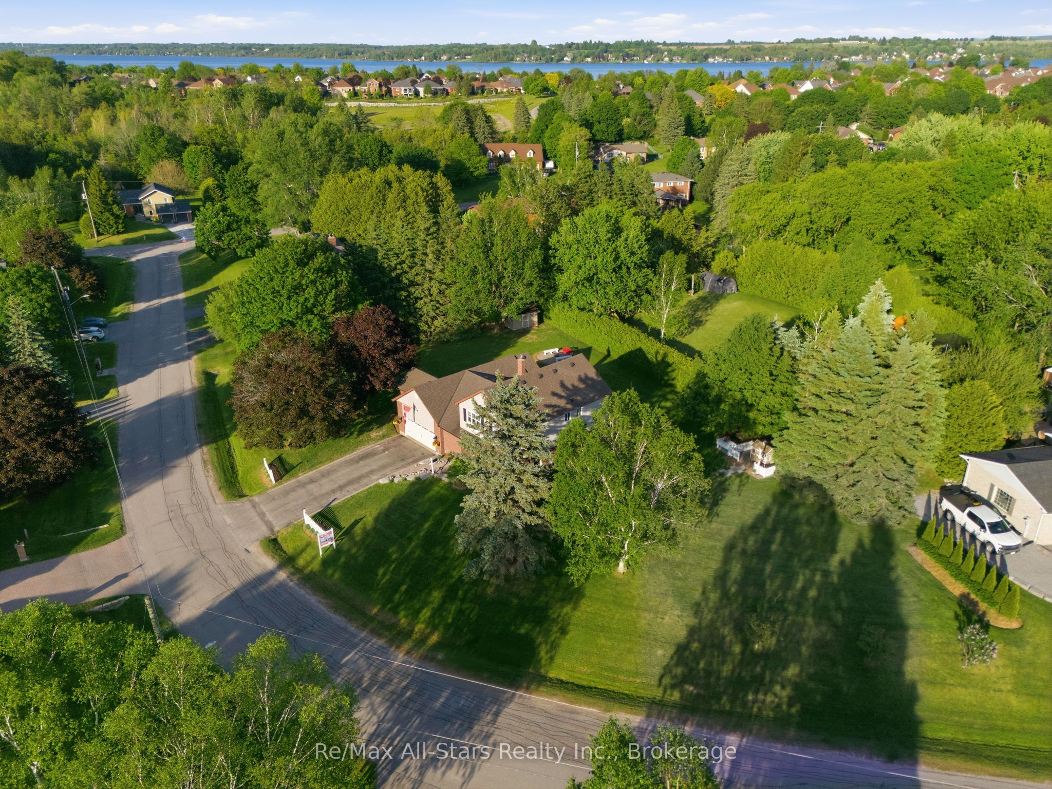 4 Circle Drive, Scugog, ON L9L 1N9 photo 3