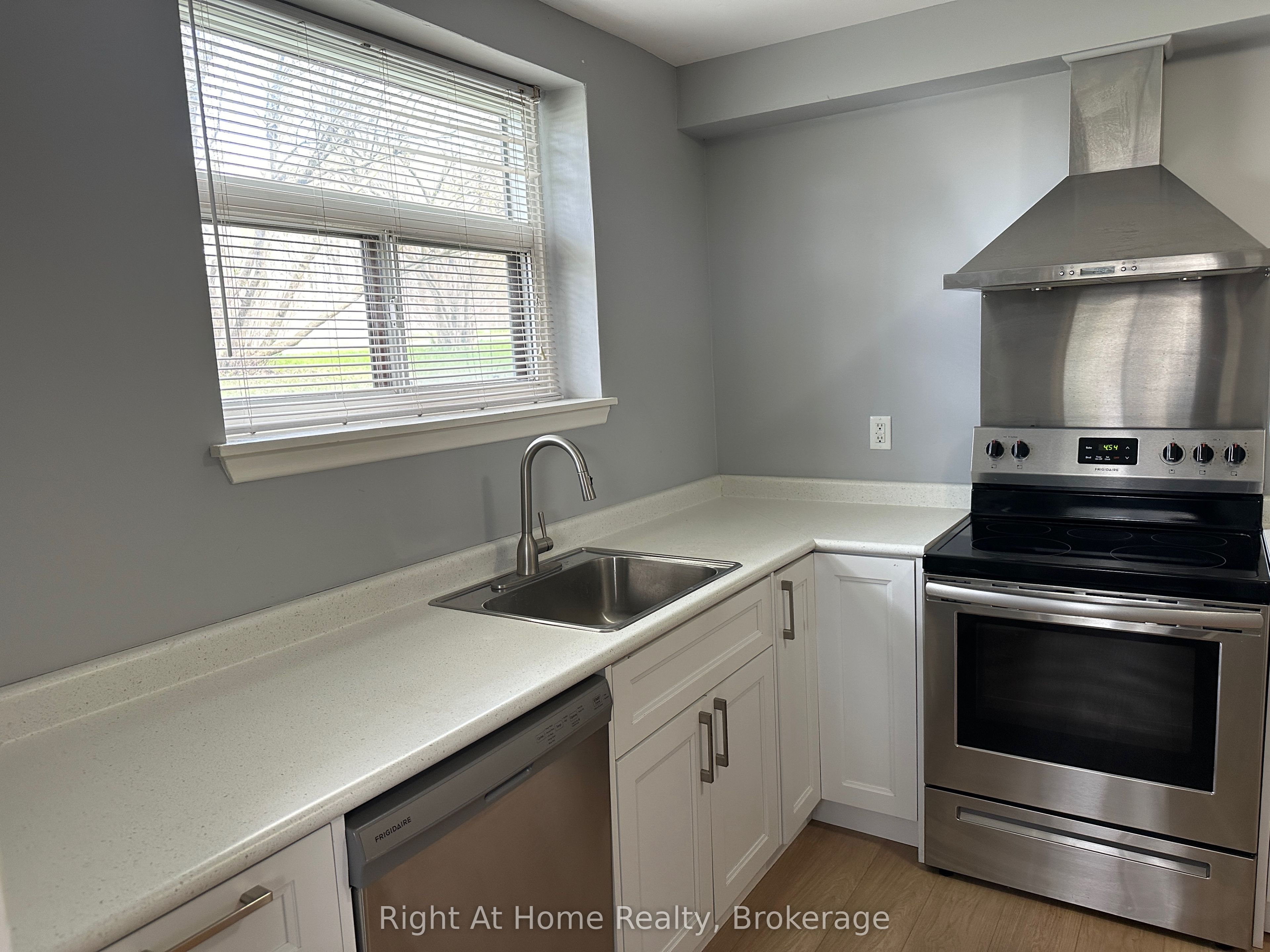 1033 Ravine Road 1, Oshawa, ON L1H 4C9 photo 5