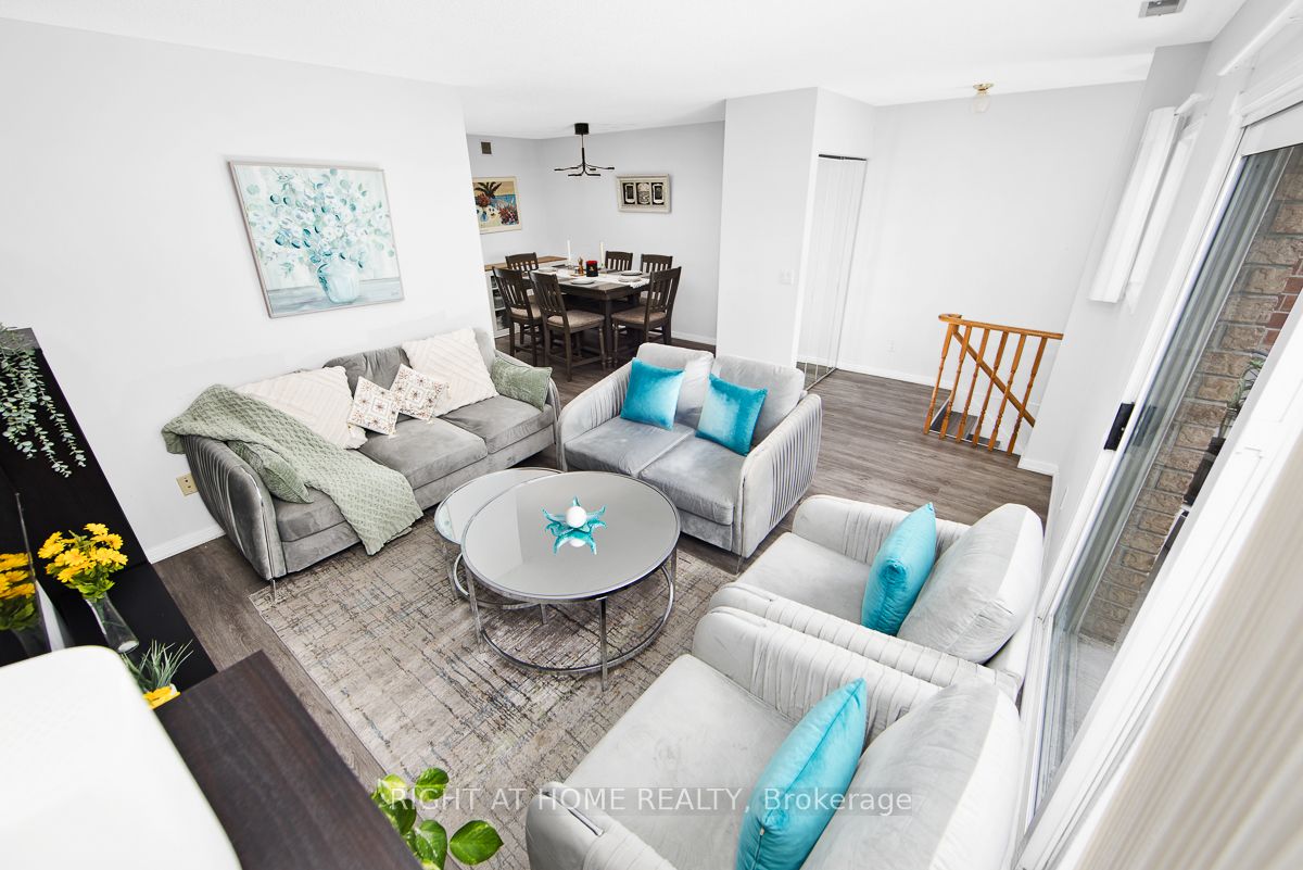 1400 The Esplanade N 702, Pickering, ON L1V 6V2 photo 5