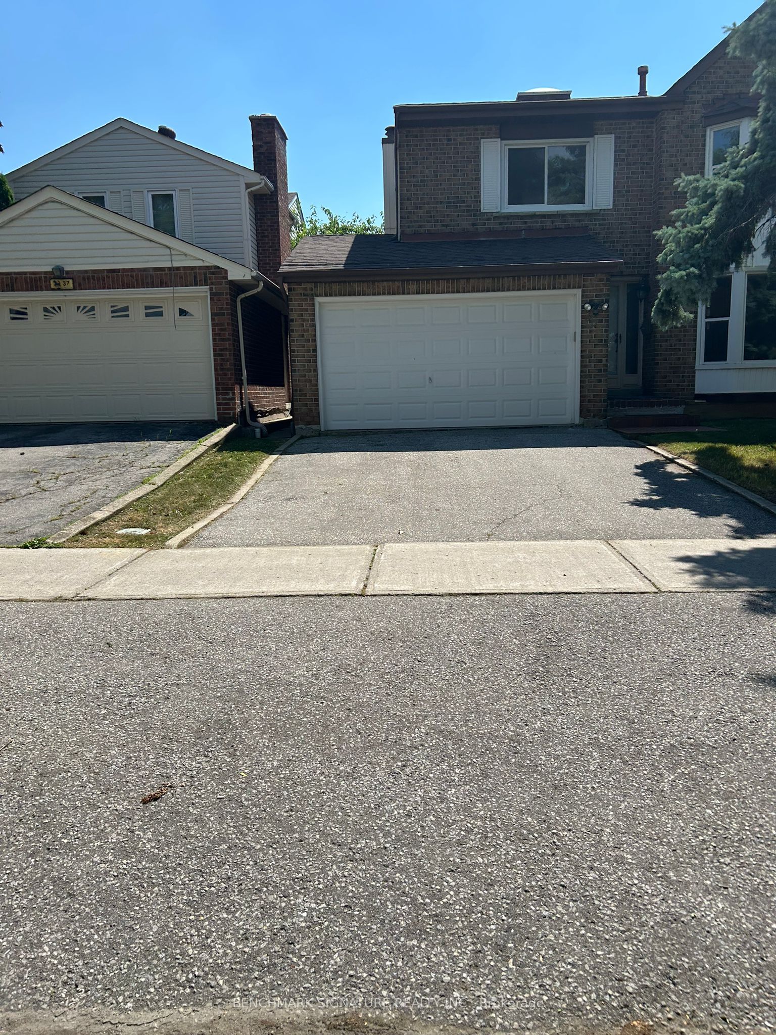 35 Wintermute Boulevard, Toronto, ON M1W 3M5