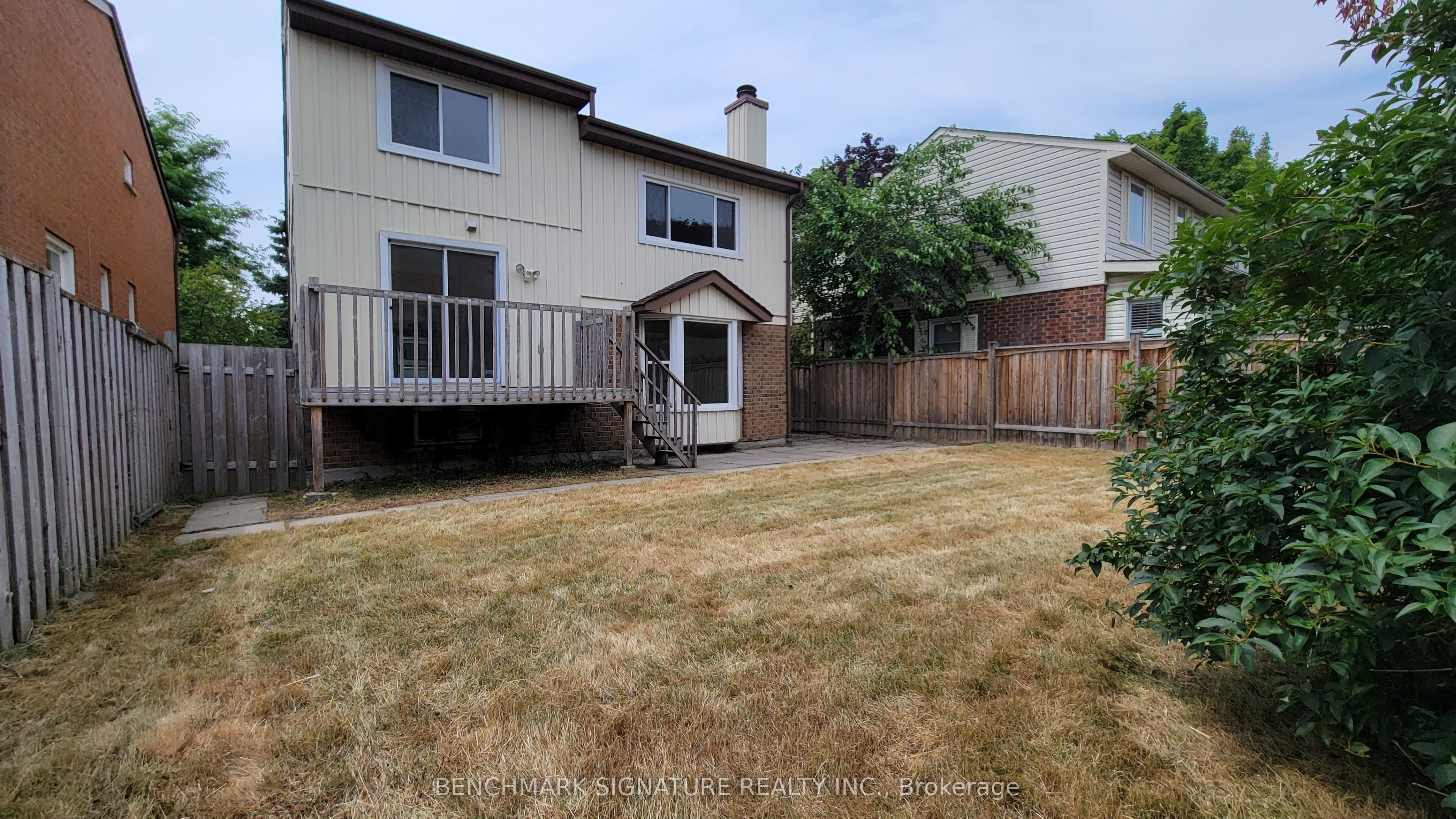 35 Wintermute Boulevard, Toronto, ON M1W 3M5 photo 3