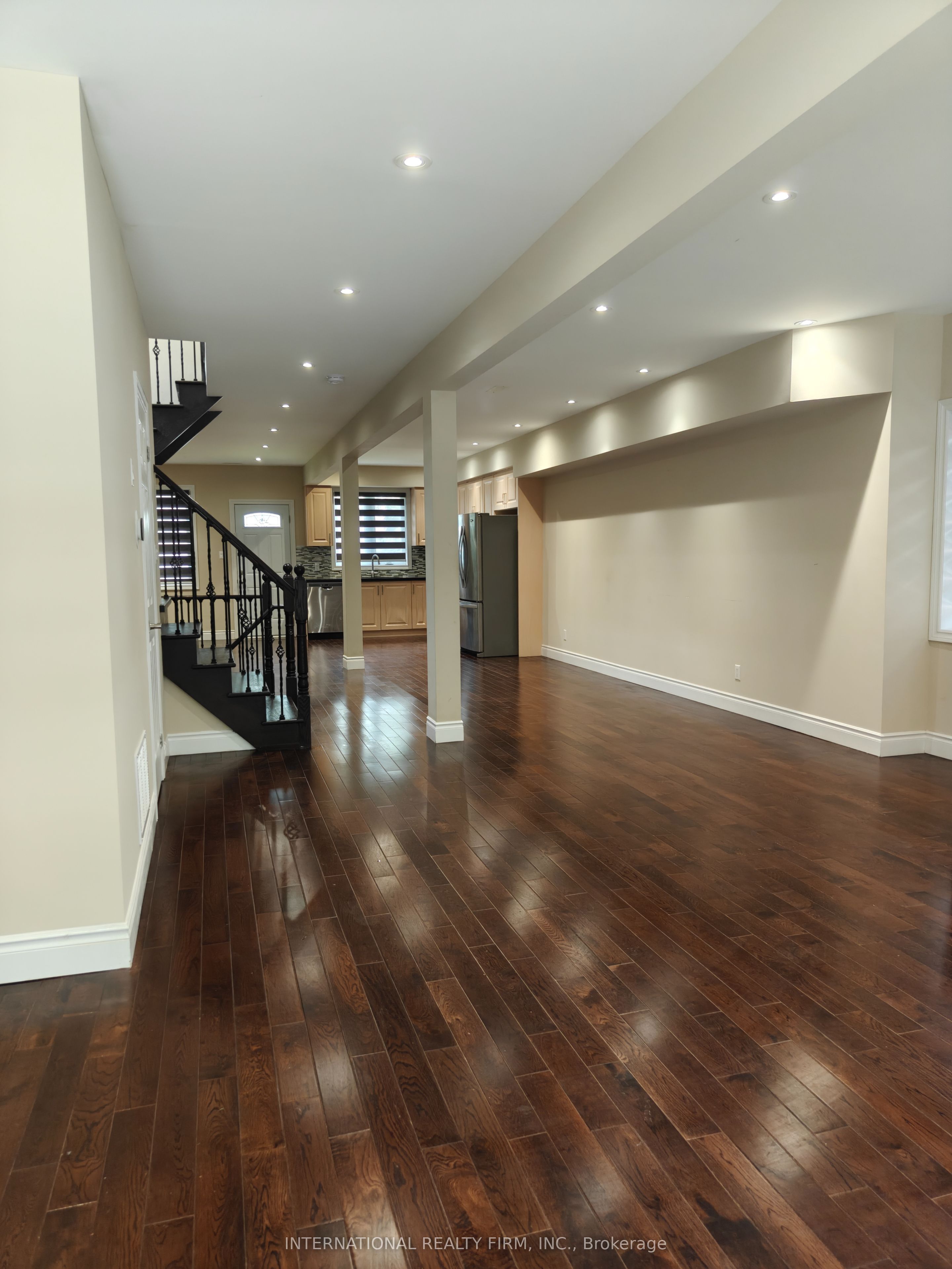 86 Patterson Avenue, Toronto, ON M1L 3Y4 photo 2