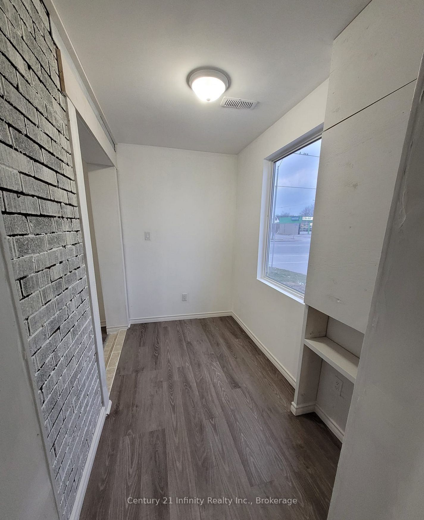 555 Ritson Road S B, Oshawa, ON L1H 5K6 photo 5