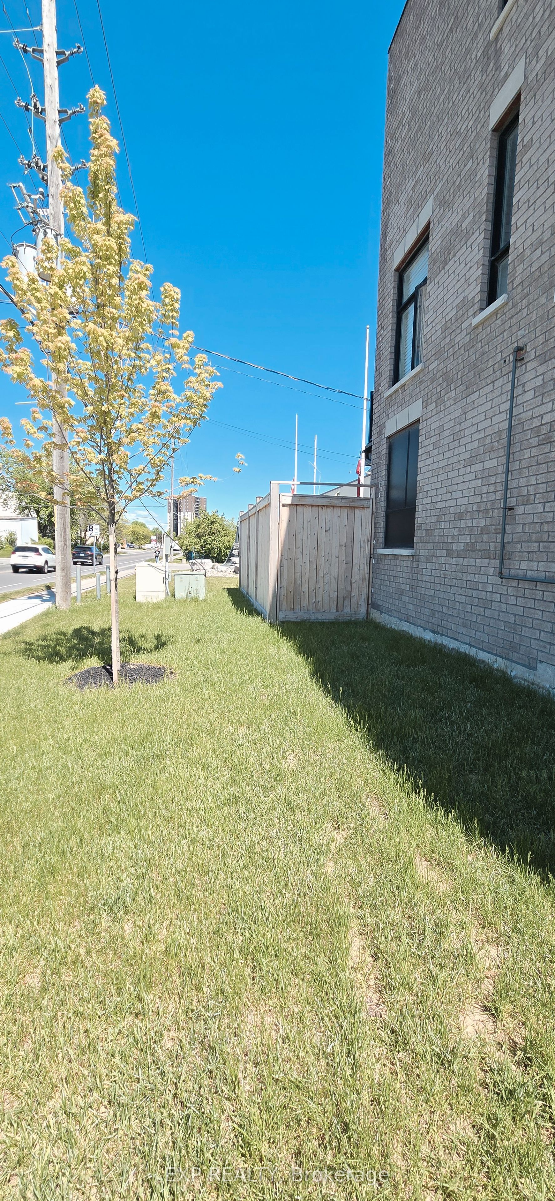 1 Pegler Street, Ajax, ON L1S 7M3 photo 3