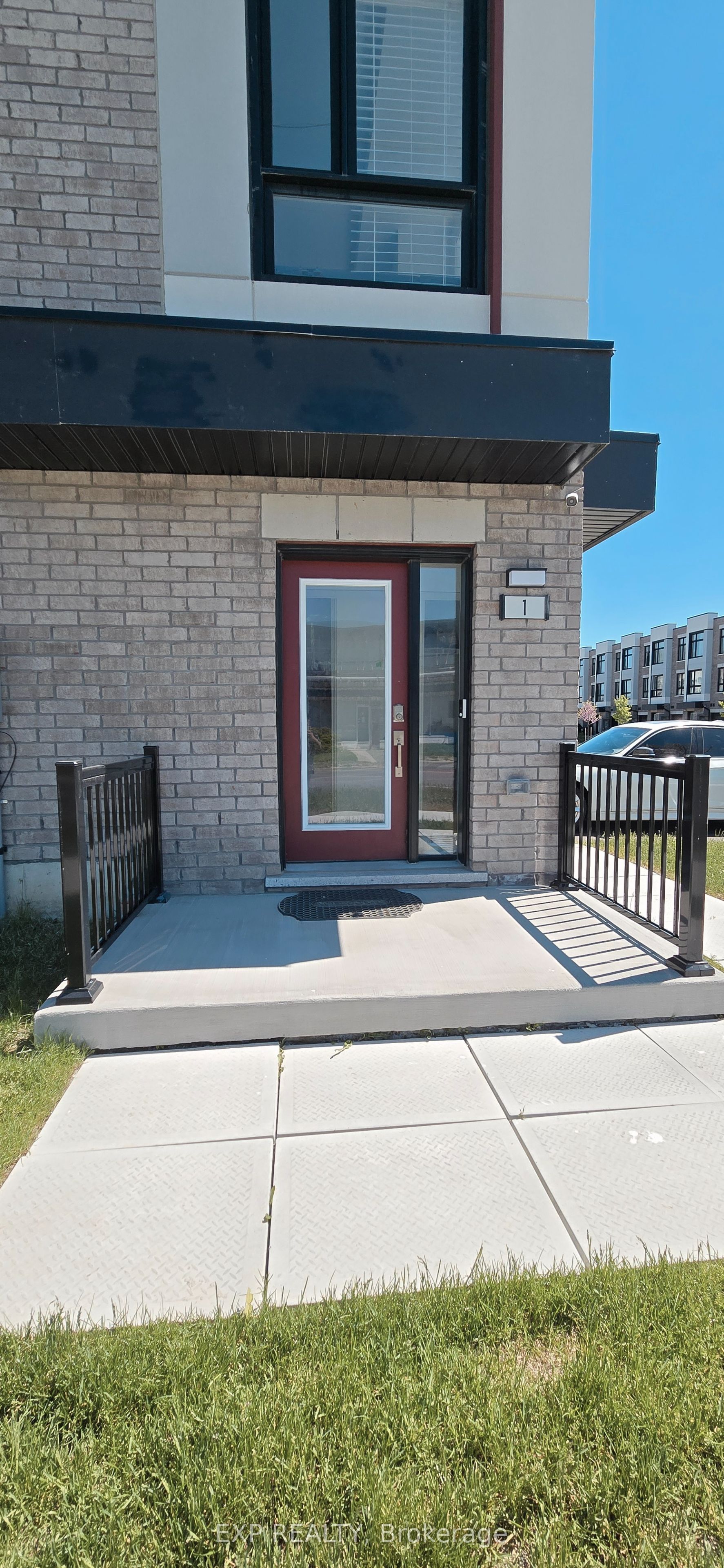 1 Pegler Street, Ajax, ON L1S 7M3 photo 4