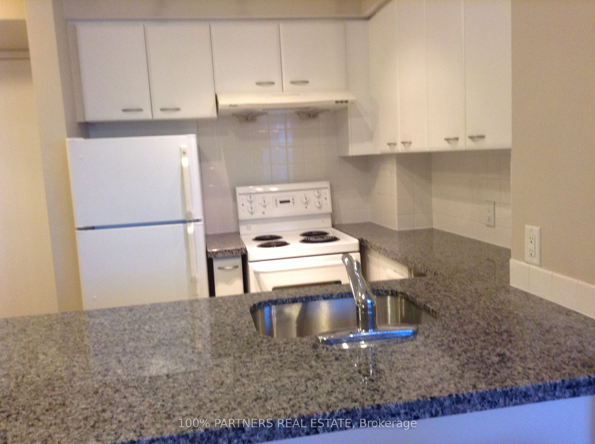 36 Lee Centre Drive 912, Toronto, ON M1H 3K2 photo 4