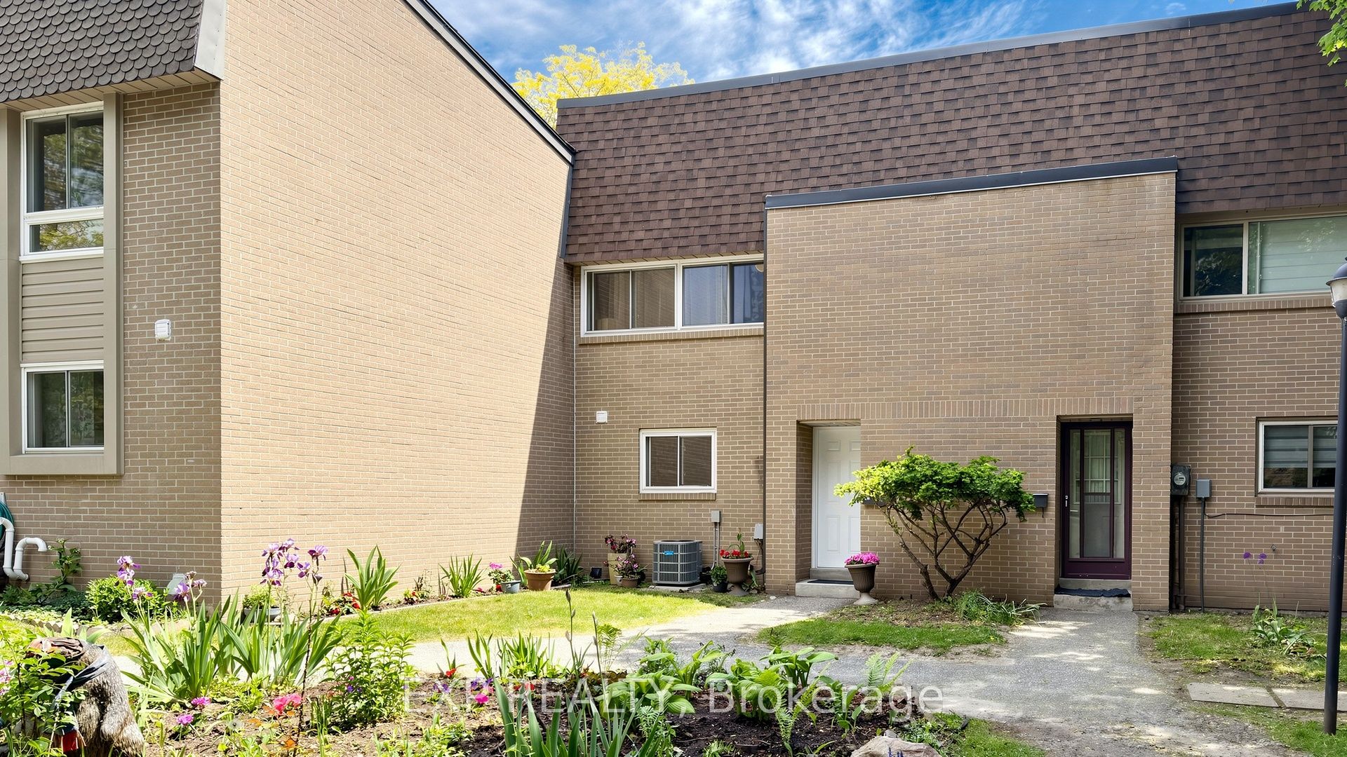 1235 Radom Street 78, Pickering, ON L1W 1J3 photo 3