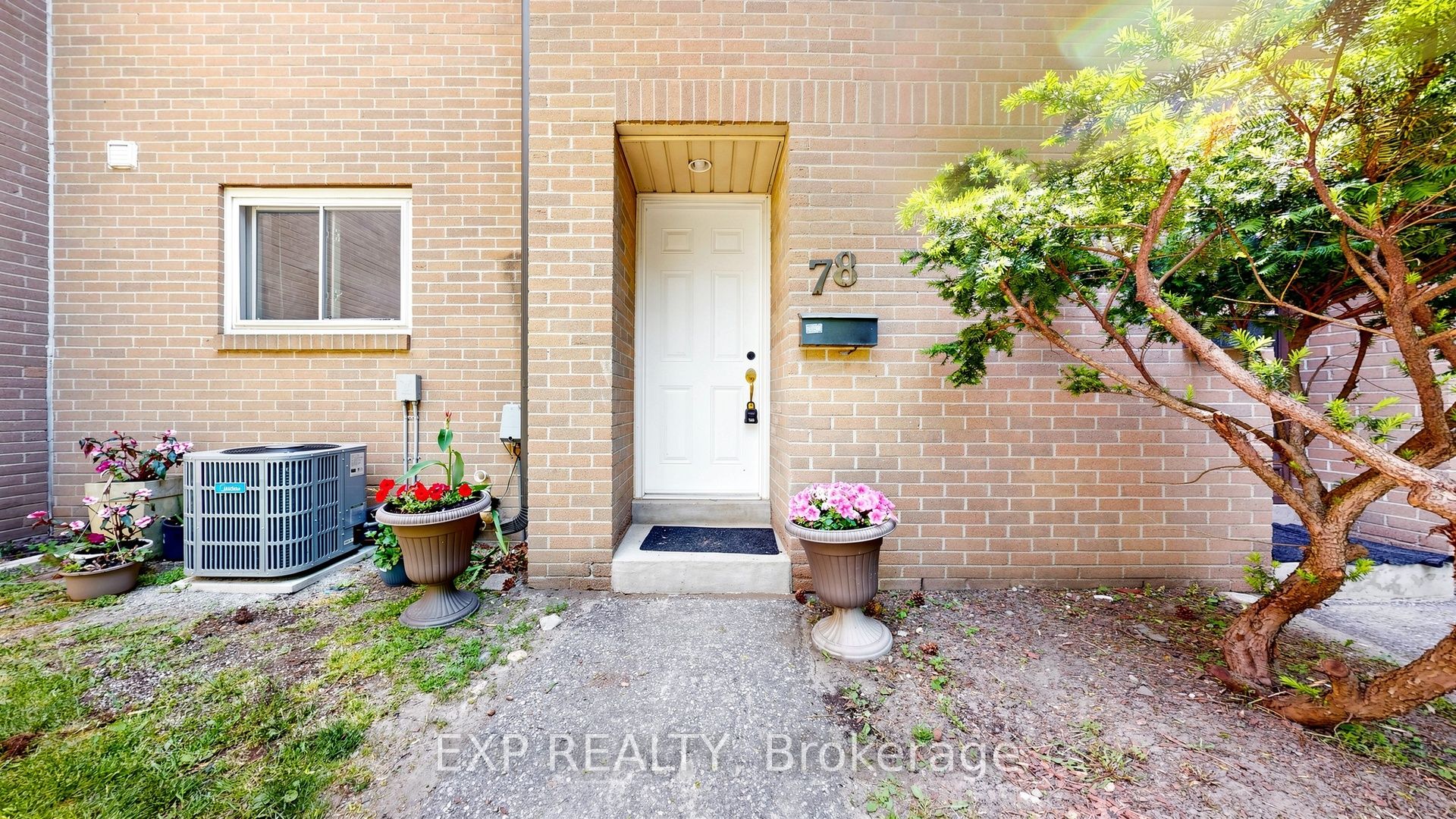 1235 Radom Street 78, Pickering, ON L1W 1J3 photo 4
