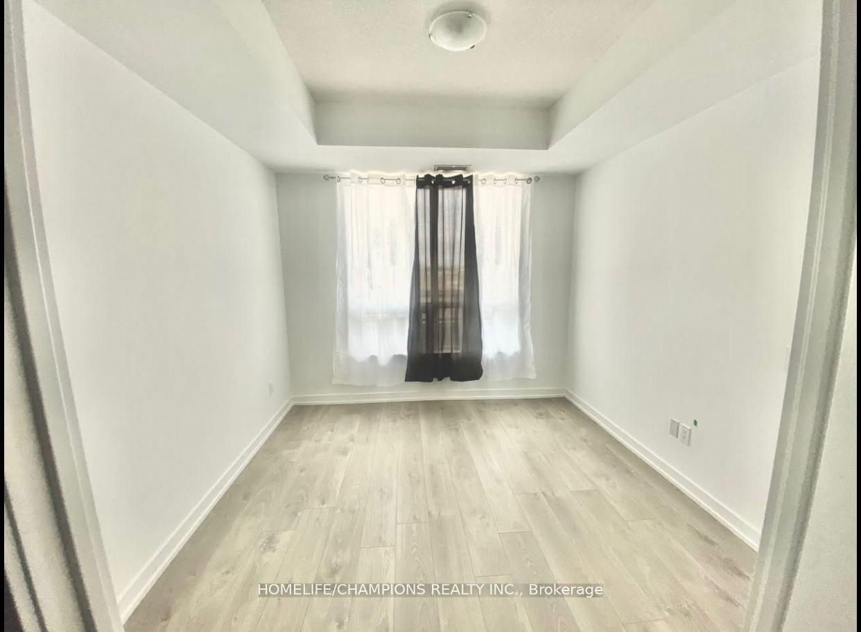 1480 Bayly Street 1610, Pickering, ON L1W 0C2 photo 5