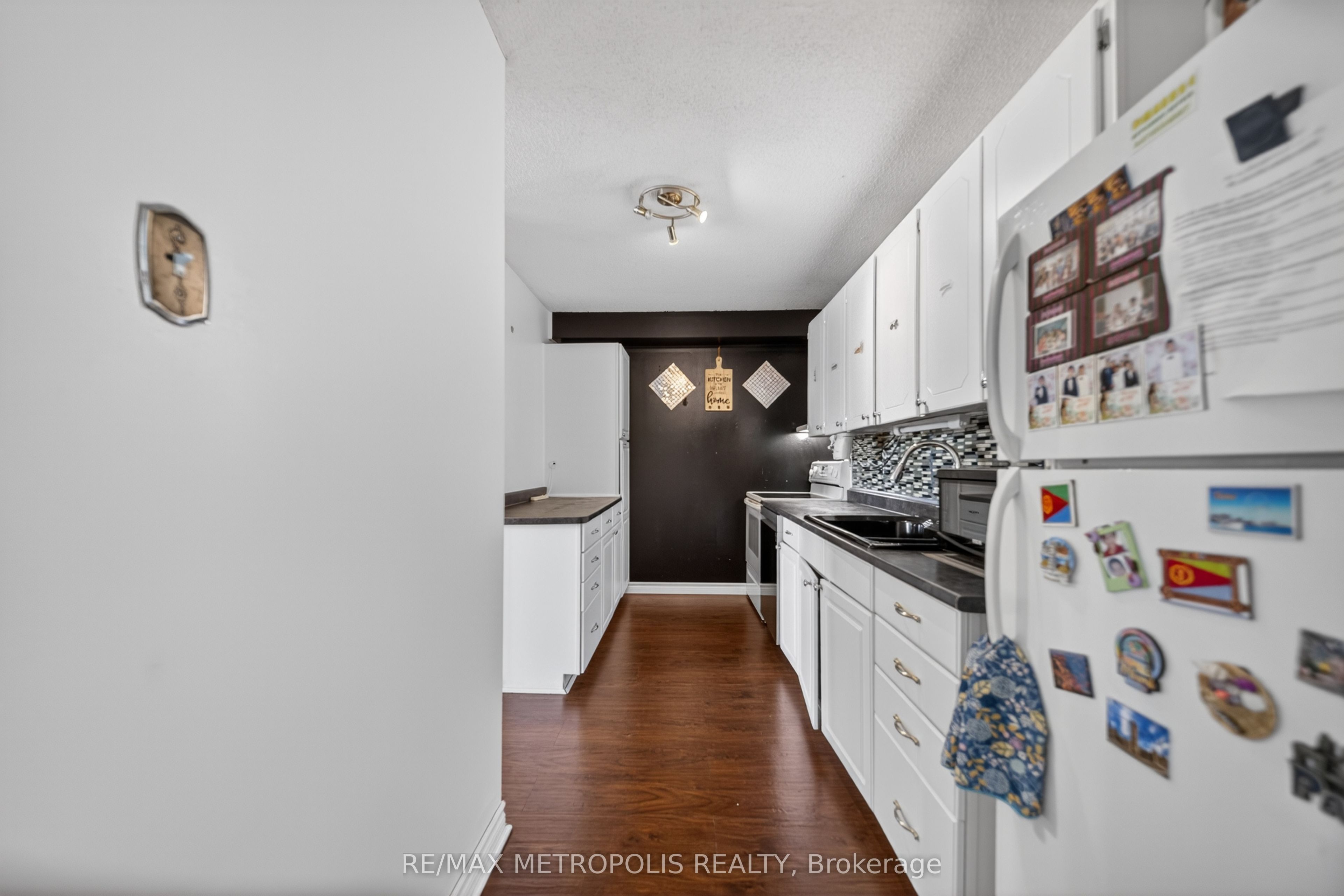 15 Torrance Road 1102, Toronto, ON M1J 3K2 photo 4