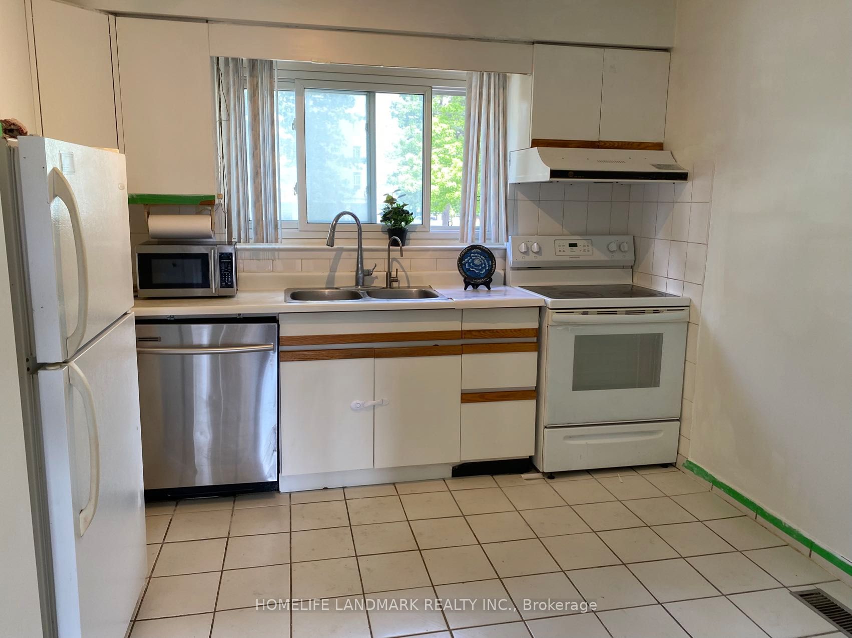 155 Corinthian Boulevard, Toronto, ON M1W 1B7 photo 3