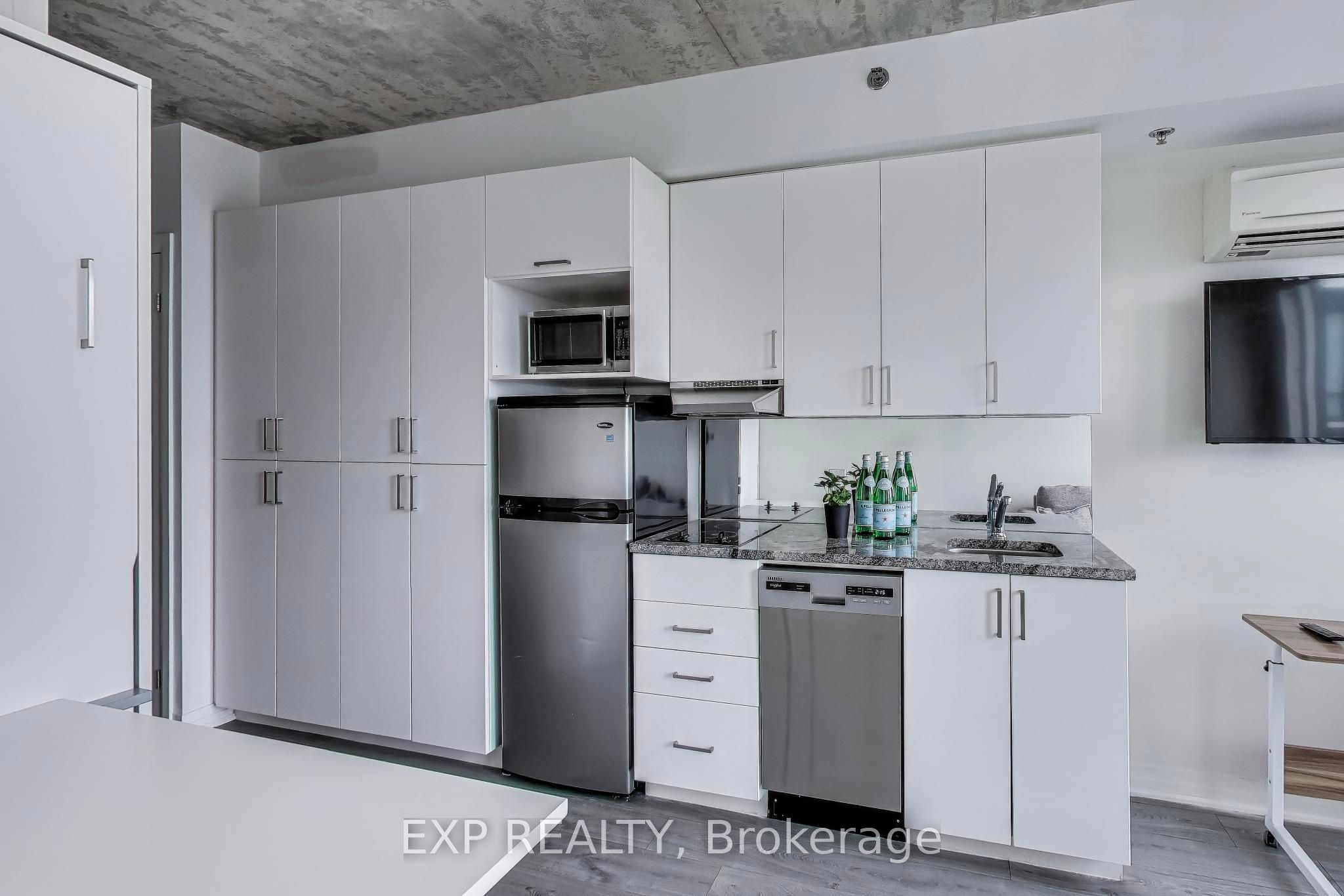 1900 Simcoe Street N 739, Oshawa, ON L1G 0C1 photo 2