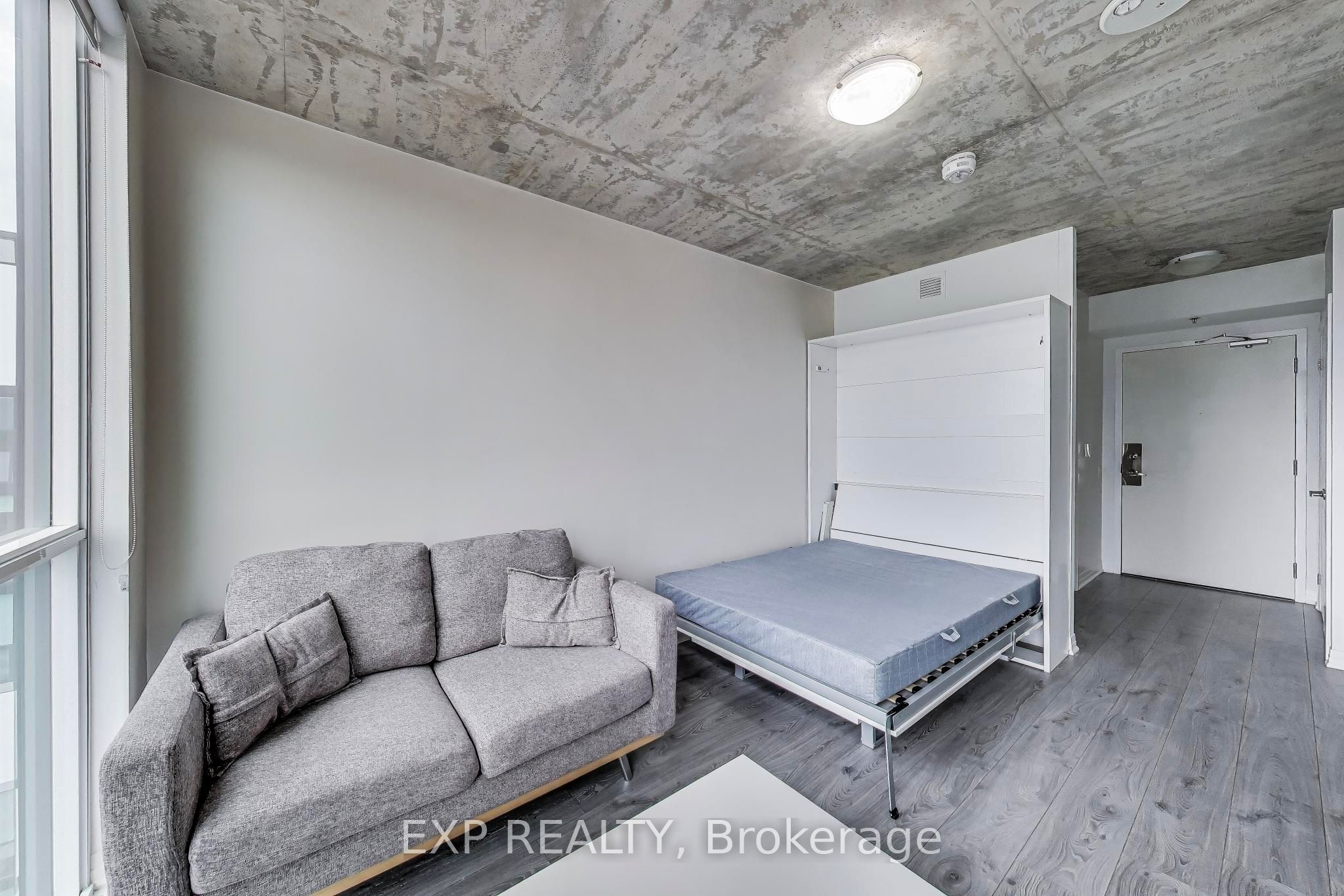 1900 Simcoe Street N 739, Oshawa, ON L1G 0C1 photo 5